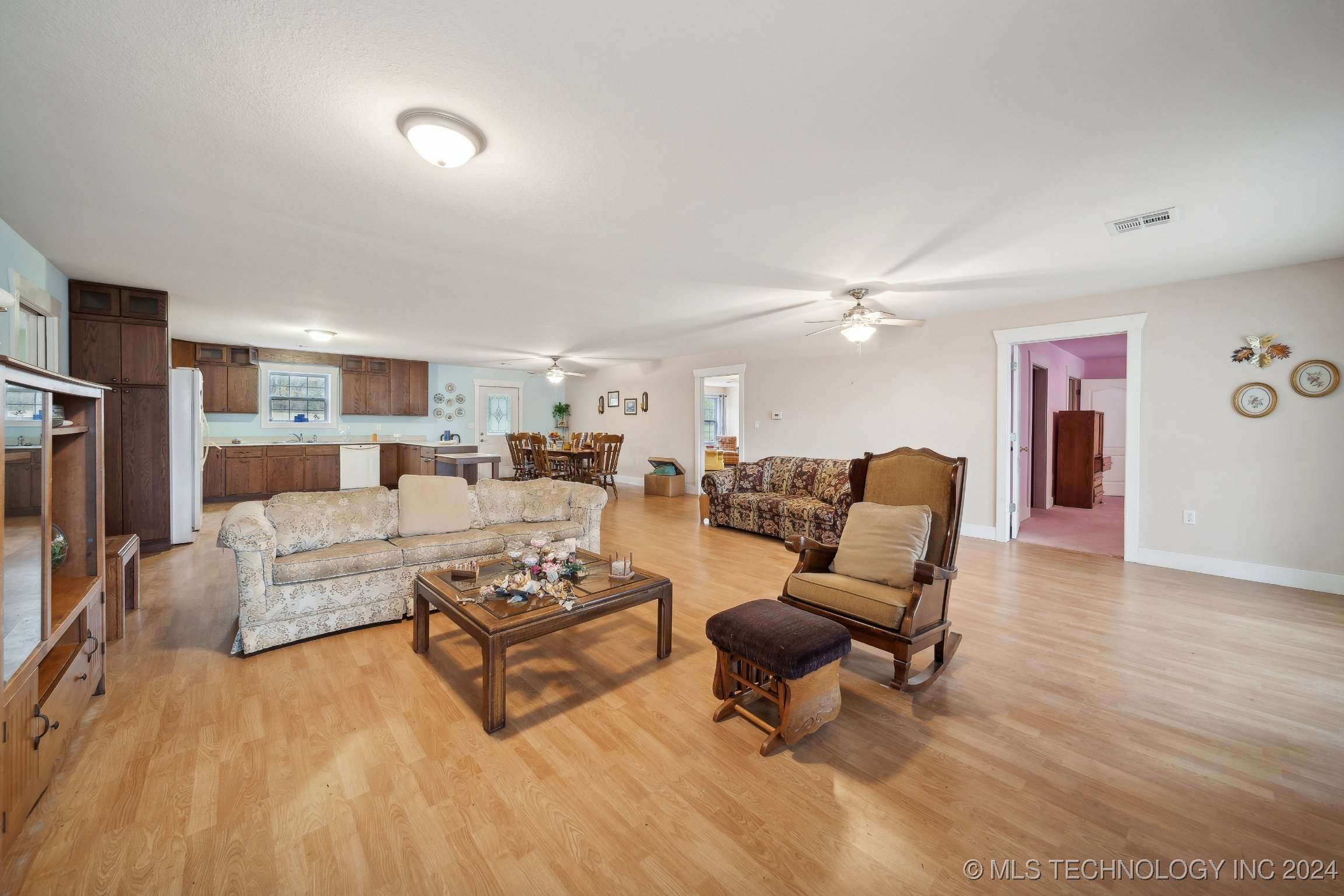 23 Lakewood Drive Property Photo 9