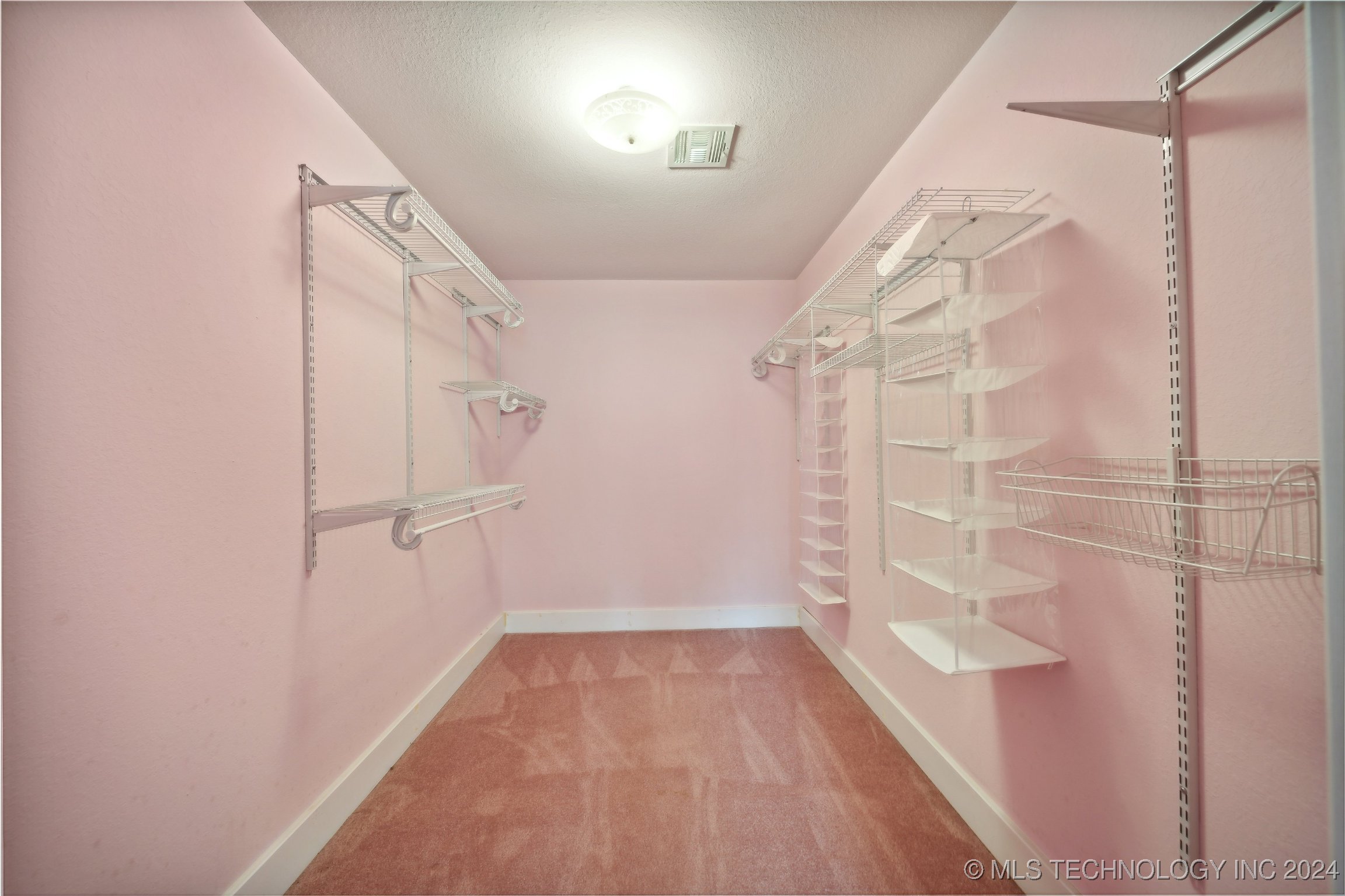 23 Lakewood Drive Property Photo 18