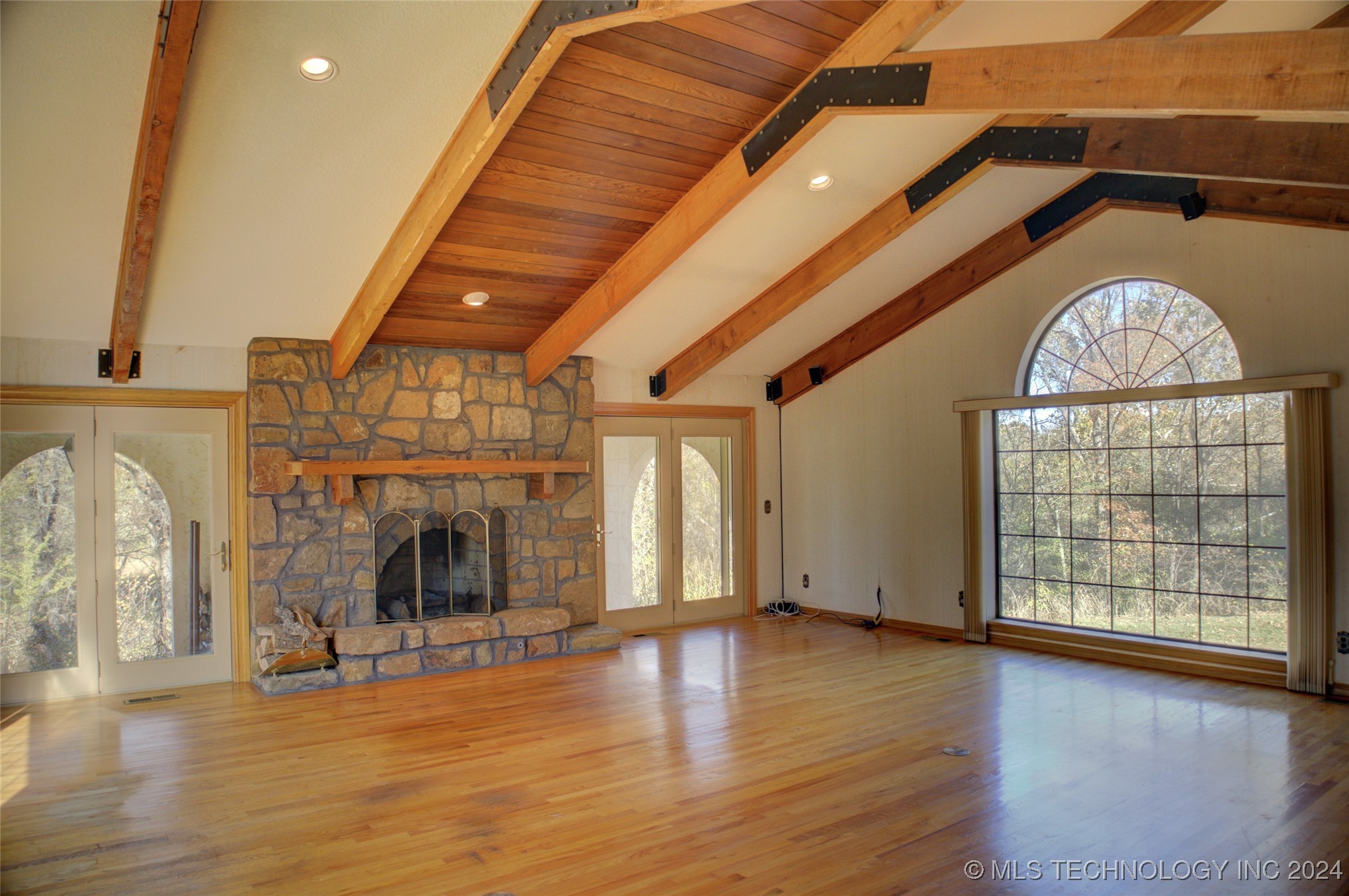 17808 S 129th East Avenue Property Photo 8