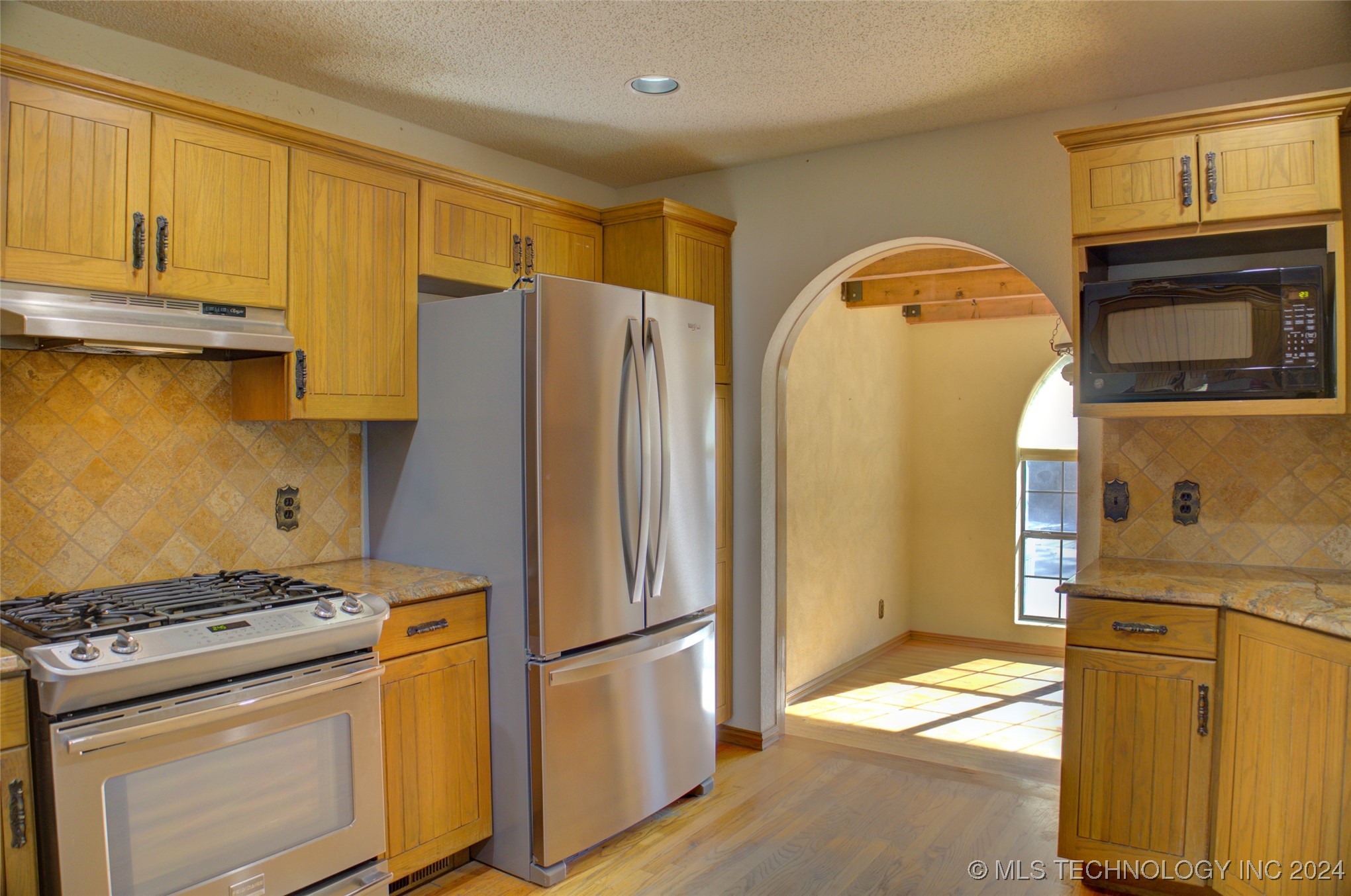 17808 S 129th East Avenue Property Photo 18