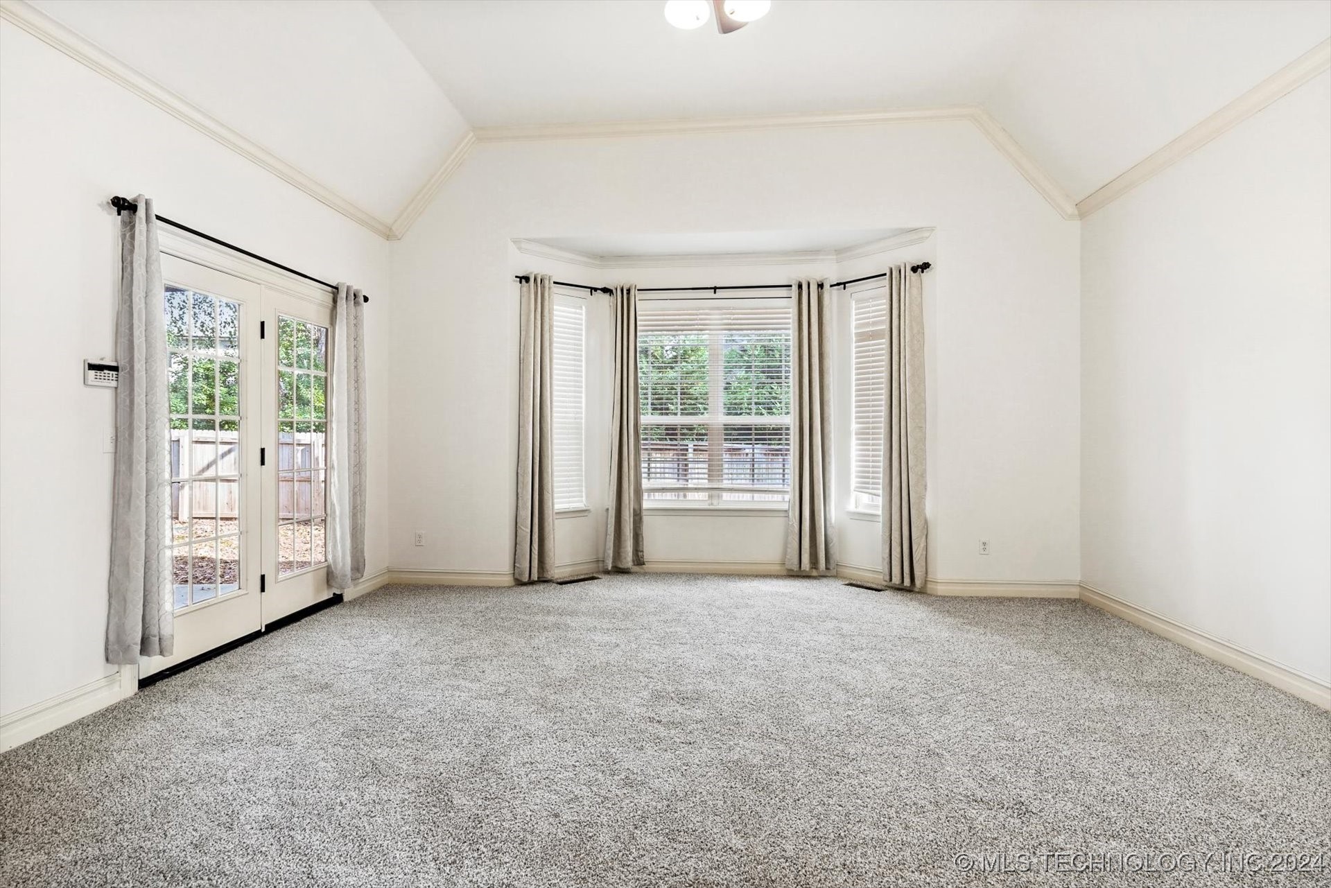 10539 S 90th East Avenue Property Photo 27
