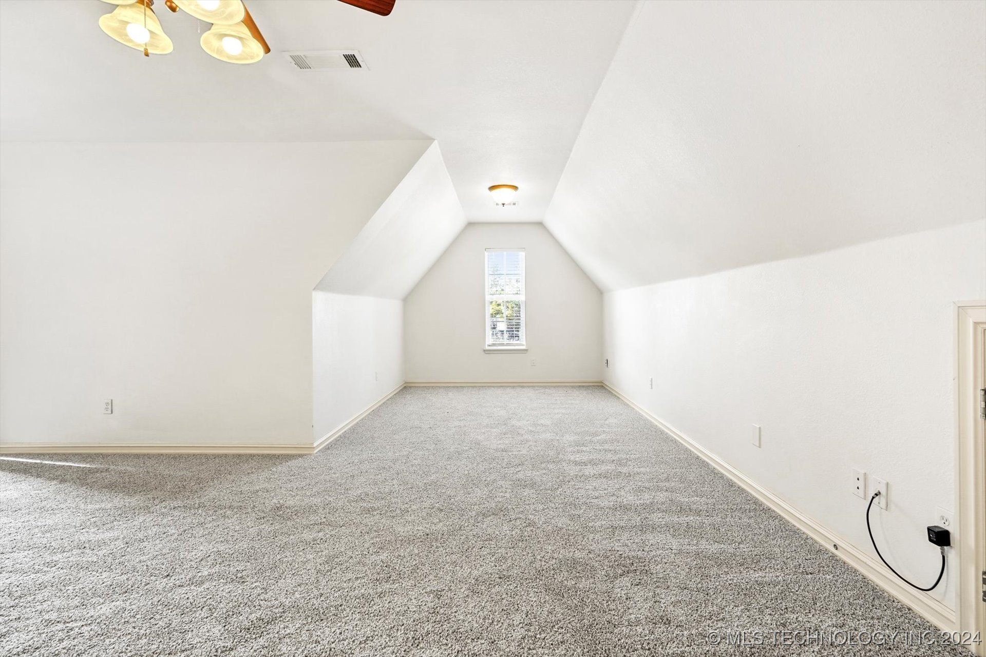 10539 S 90th East Avenue Property Photo 40