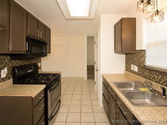 1132 W Florence Court Property Photo 10
