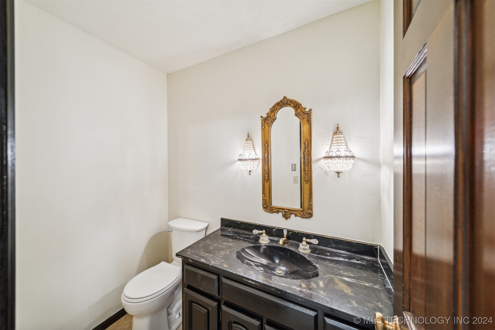 105 N Osage Ridge Drive E Property Photo 8