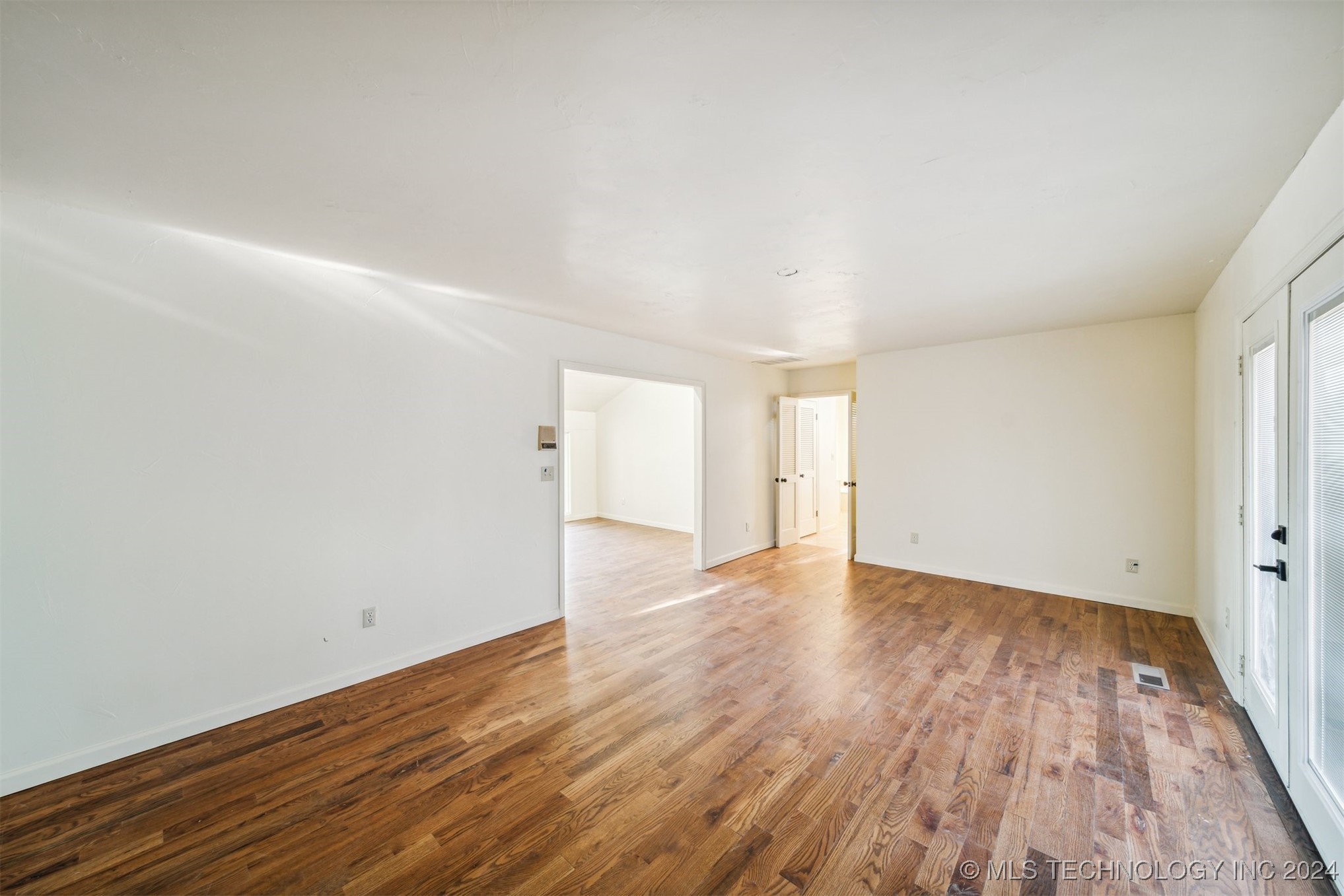 105 N Osage Ridge Drive E Property Photo 11