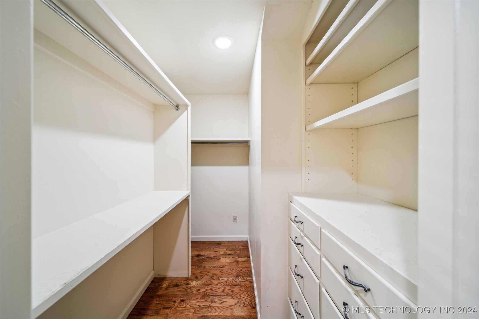 105 N Osage Ridge Drive E Property Photo 16