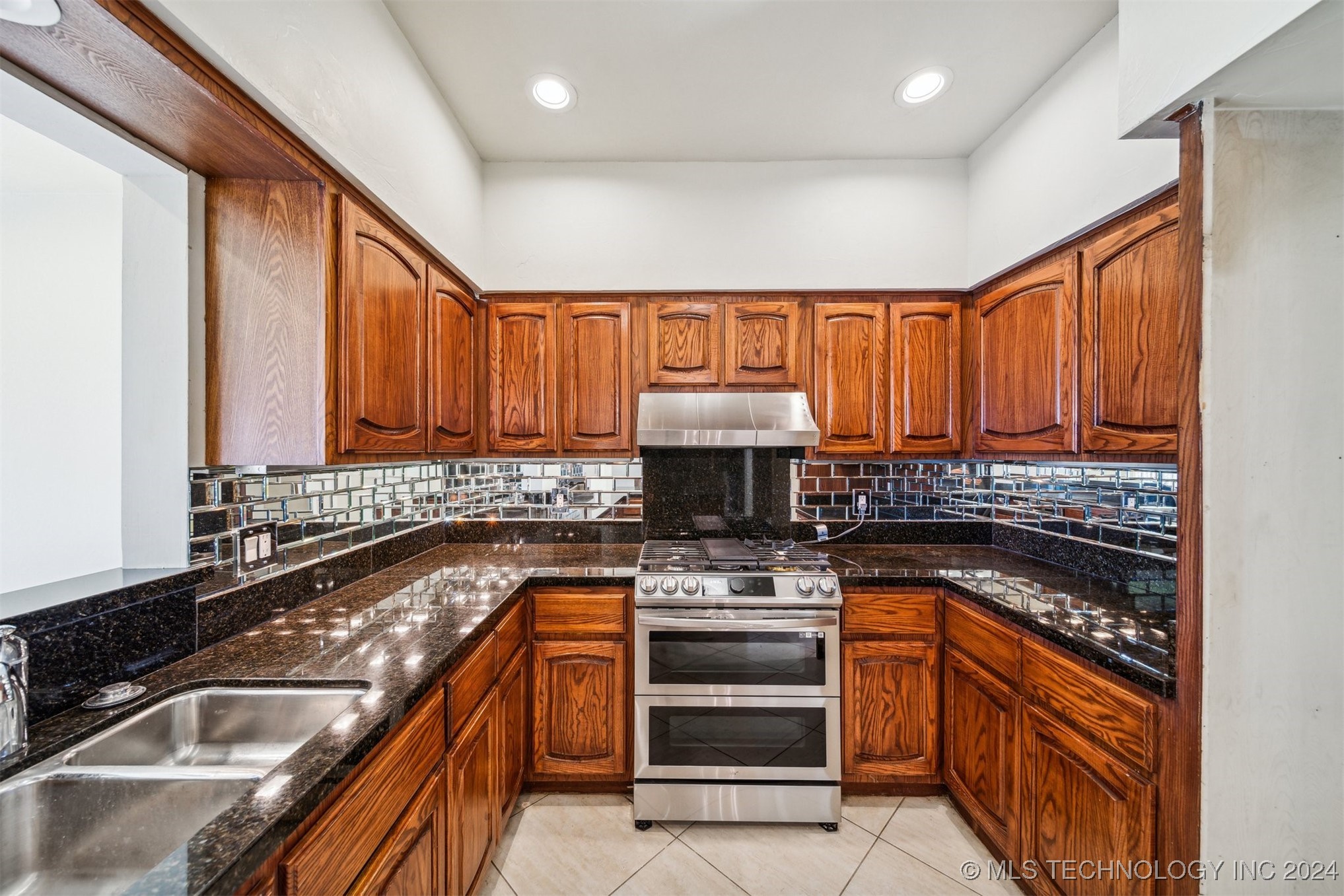 105 N Osage Ridge Drive E Property Photo 27