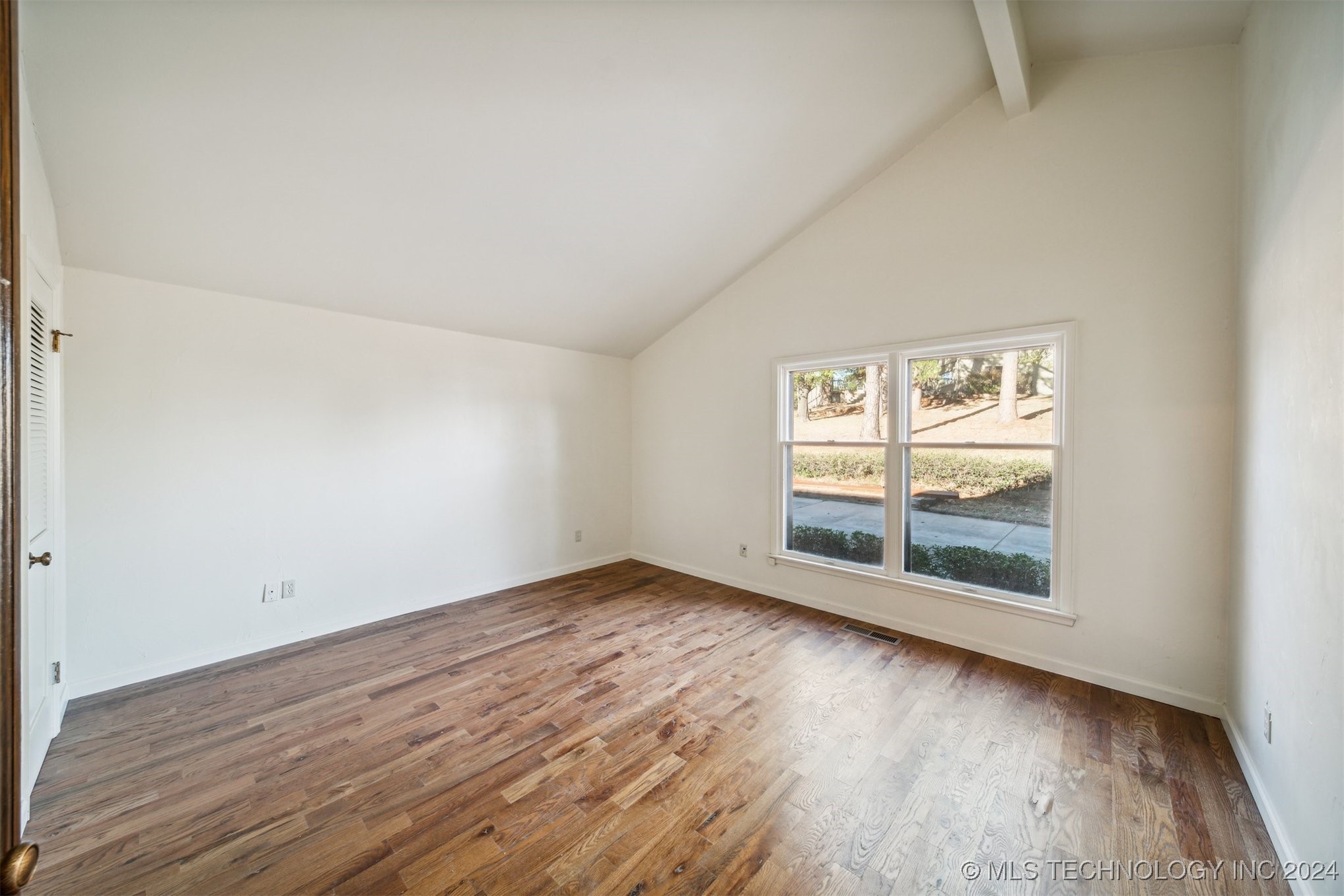 105 N Osage Ridge Drive E Property Photo 33