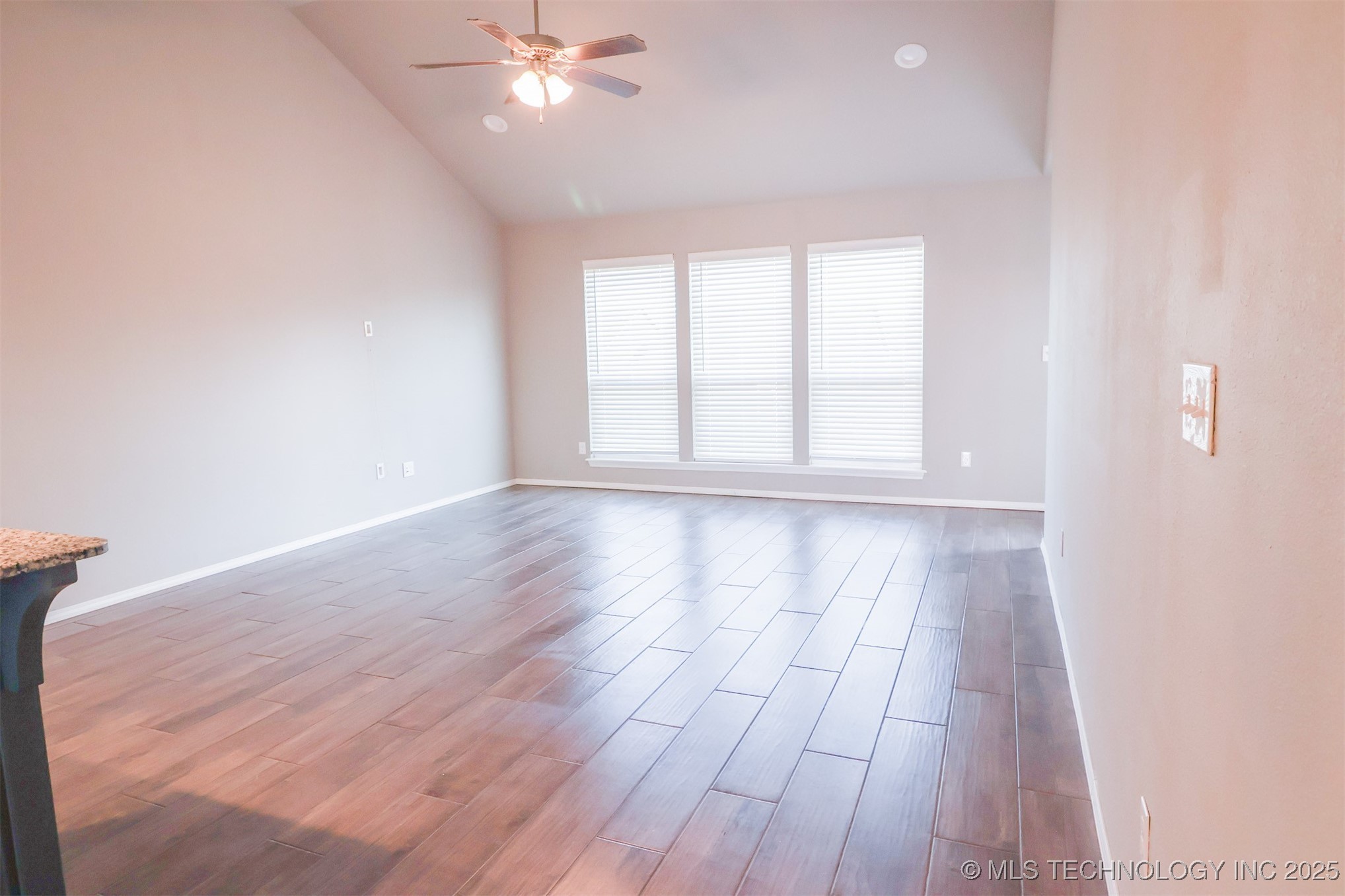 3609 E Trenton Street Property Photo 7