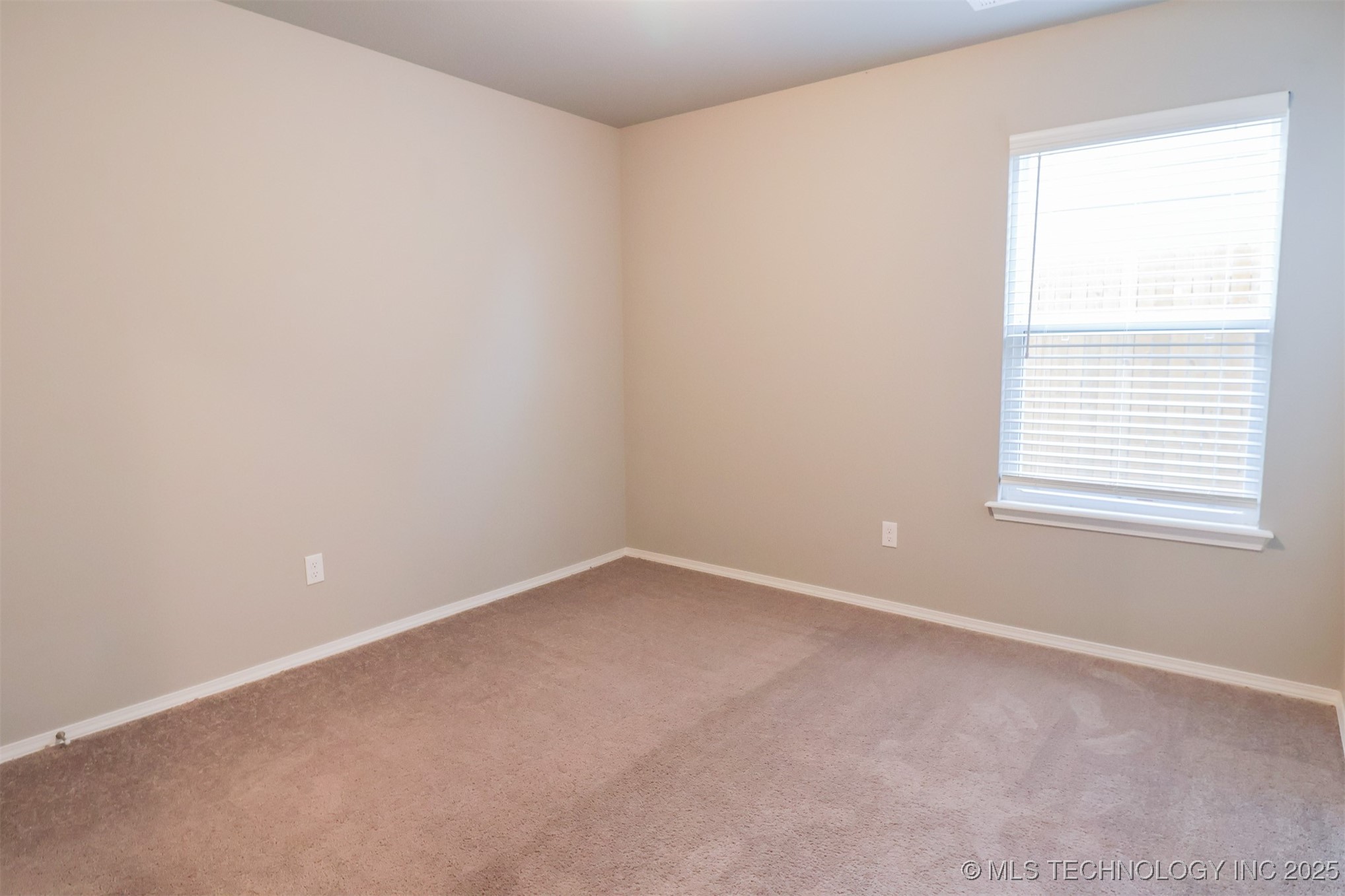 3609 E Trenton Street Property Photo 12