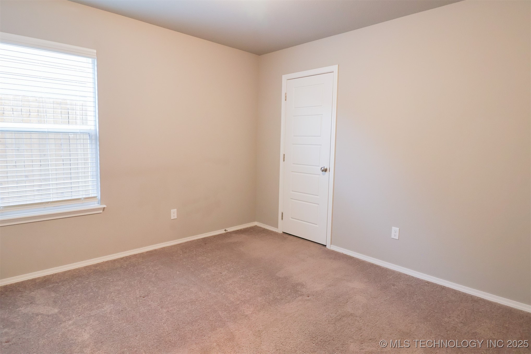 3609 E Trenton Street Property Photo 15
