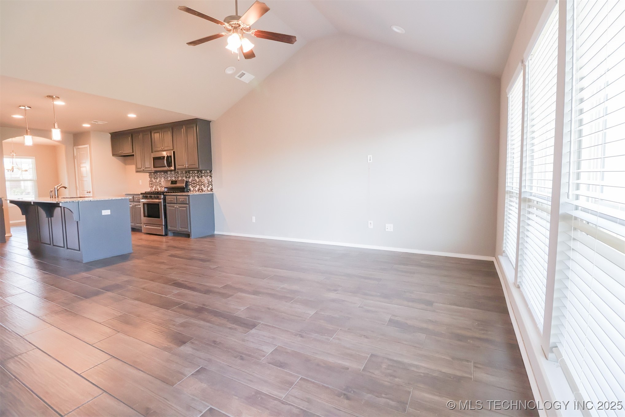 3609 E Trenton Street Property Photo 23