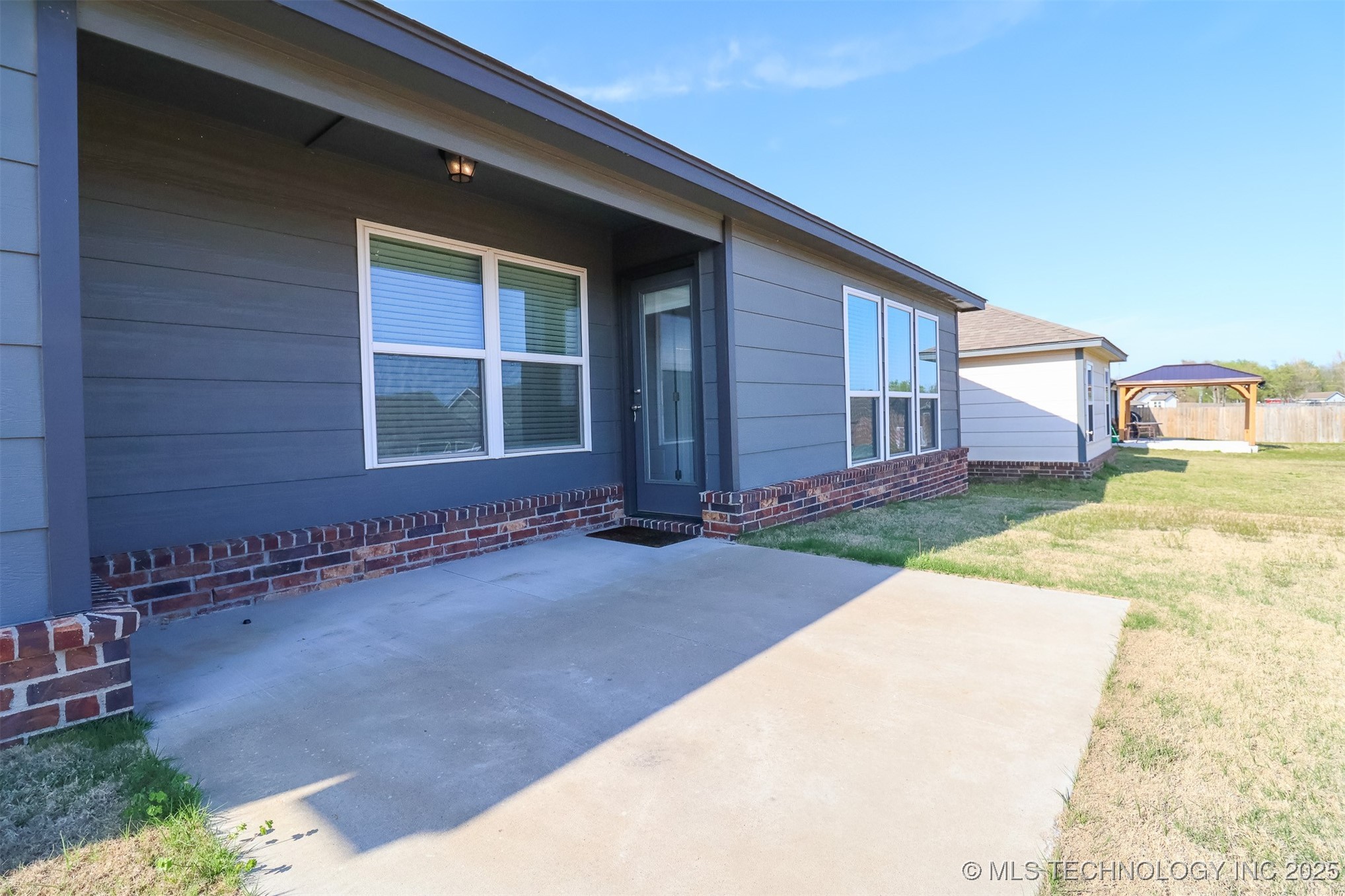 3609 E Trenton Street Property Photo 24