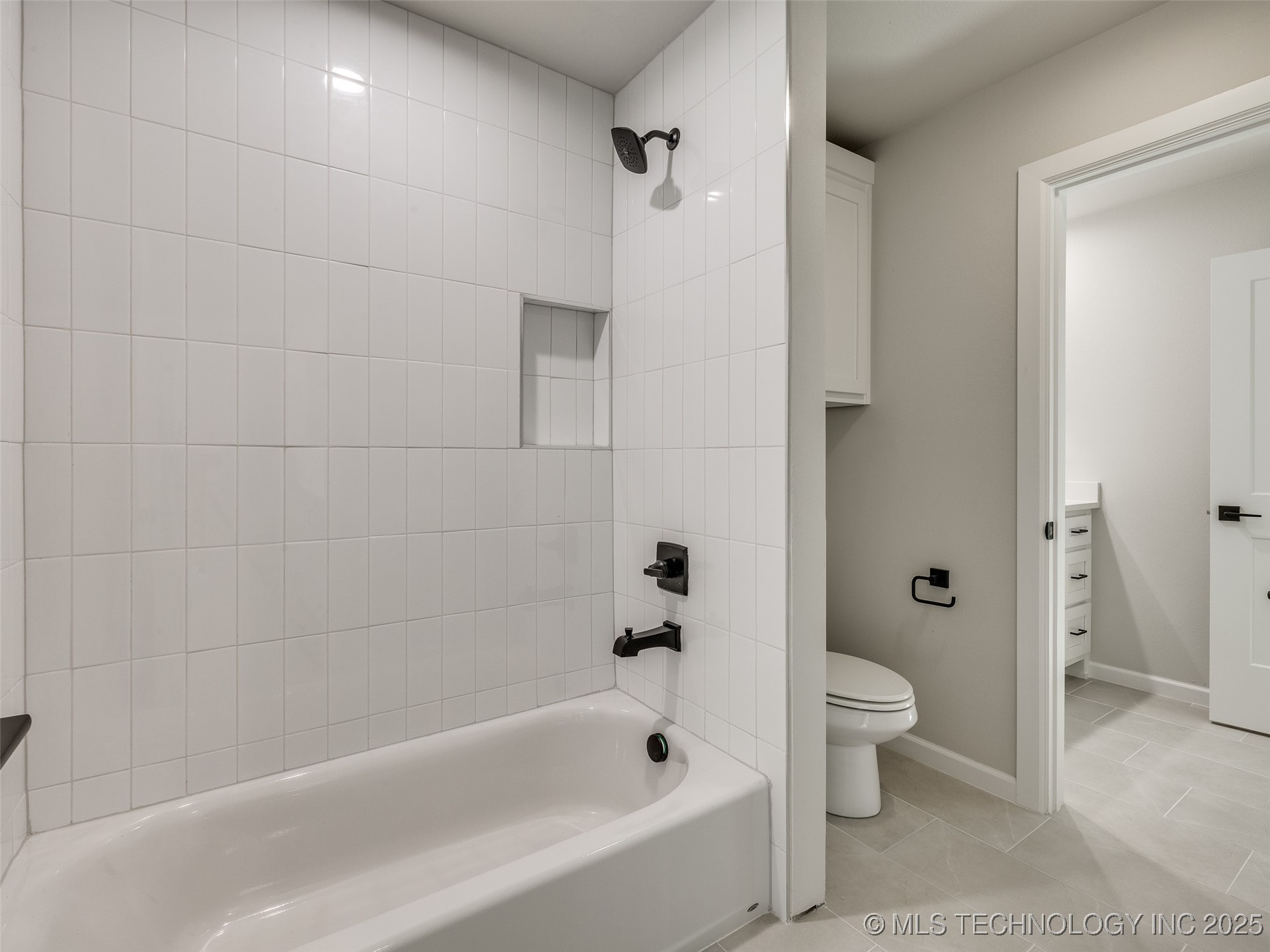 5704 E 126th Street S Property Photo 61