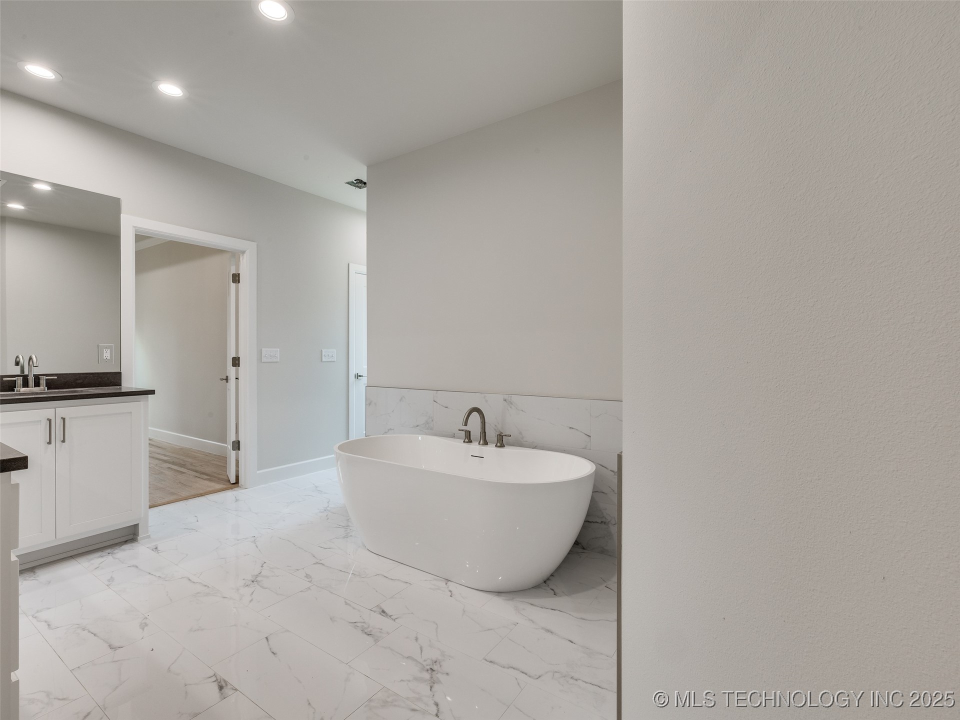 11264 S Fir Avenue W Property Photo 30
