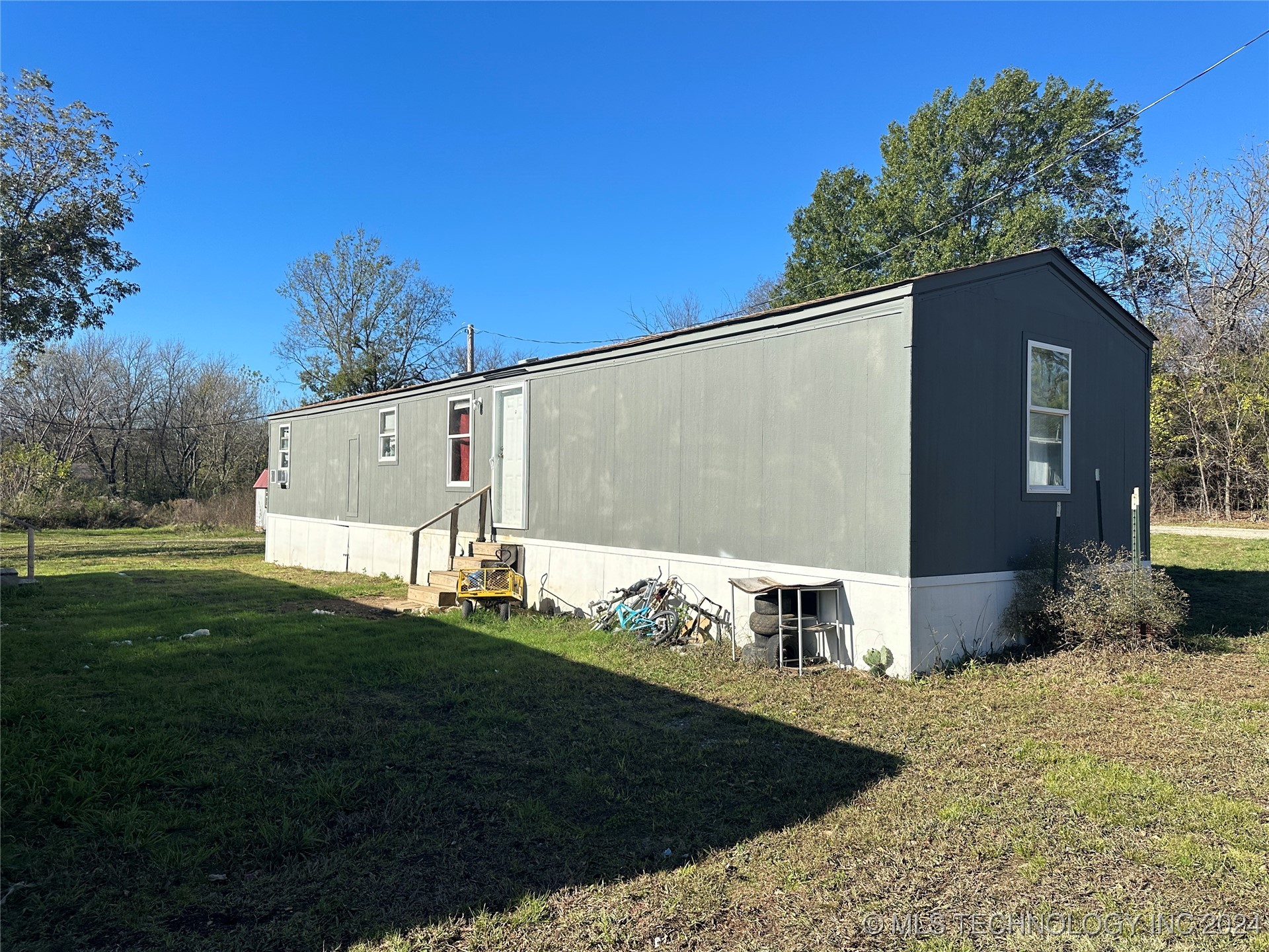 614 Hughes Property Photo 9