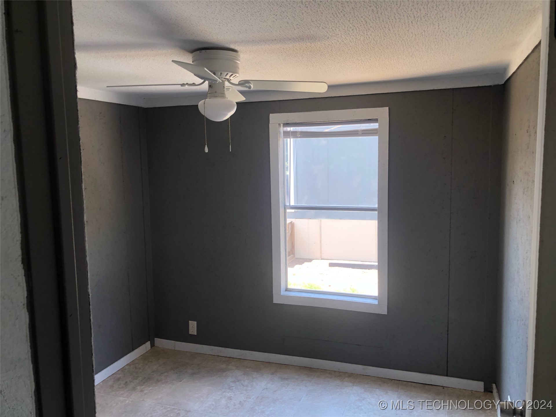 614 Hughes Property Photo 25