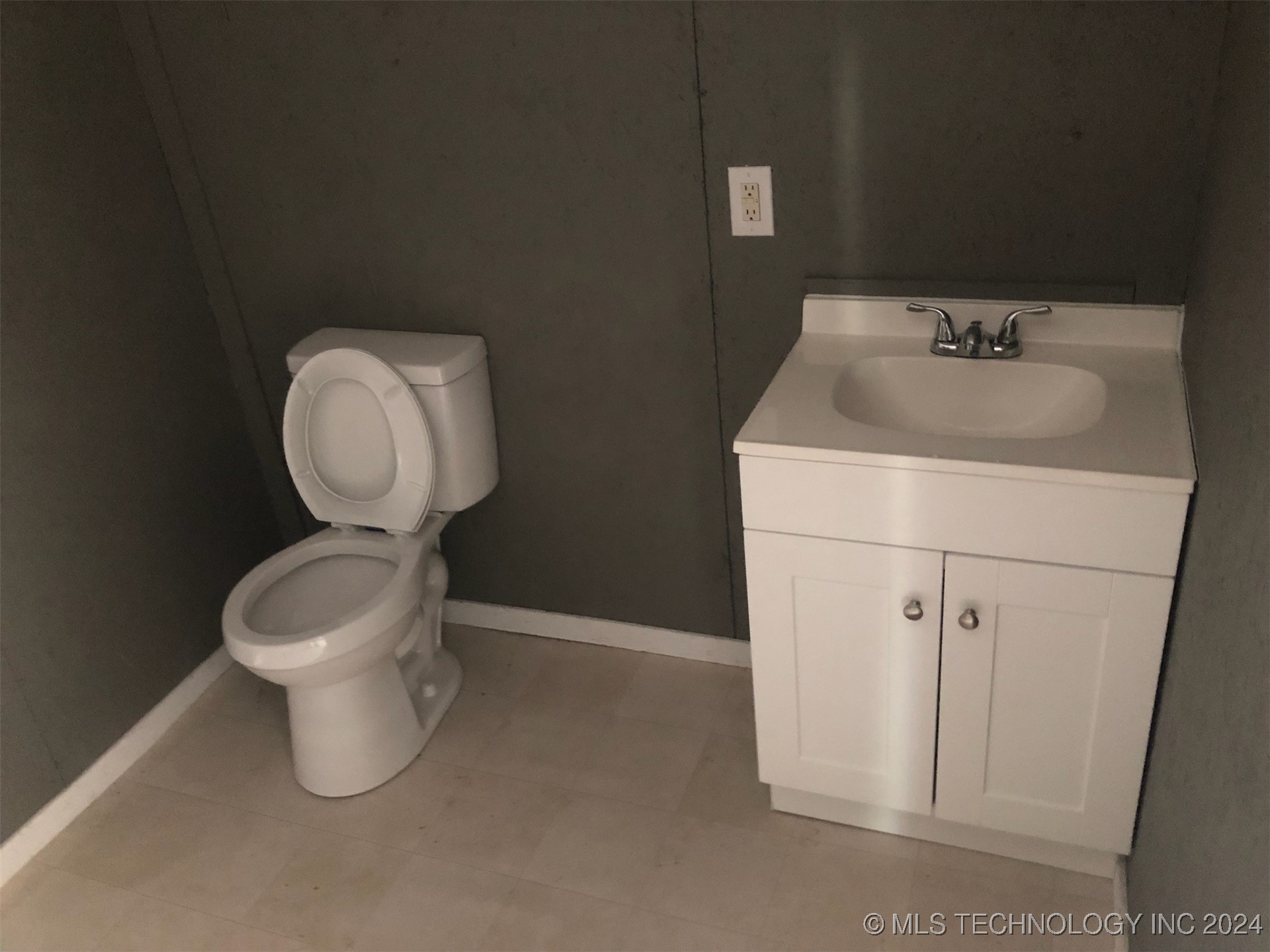614 Hughes Property Photo 29