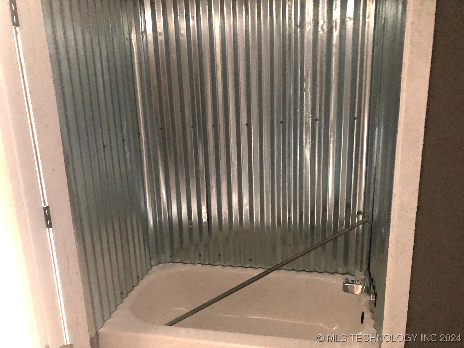 614 Hughes Property Photo 30
