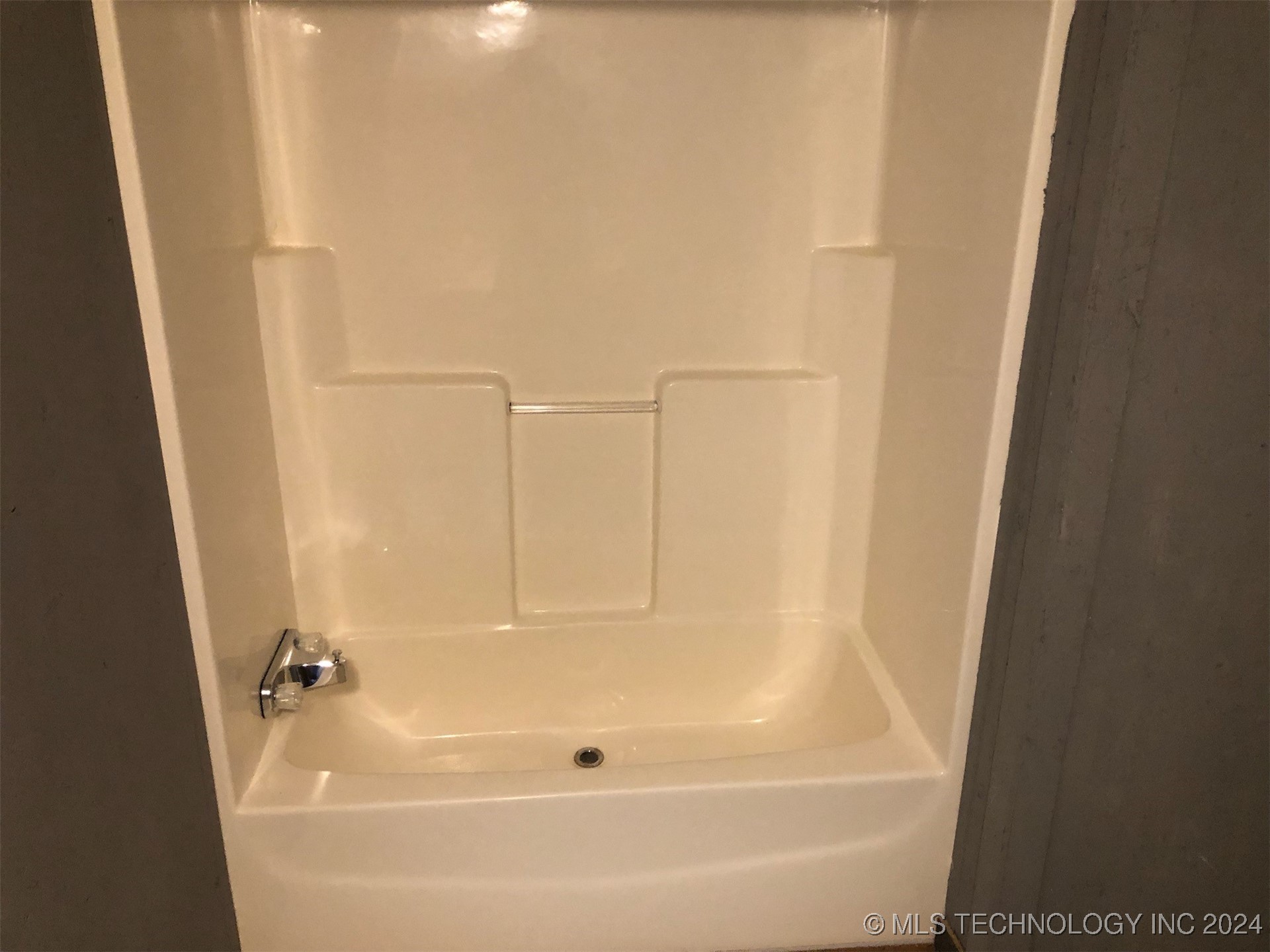 614 Hughes Property Photo 37