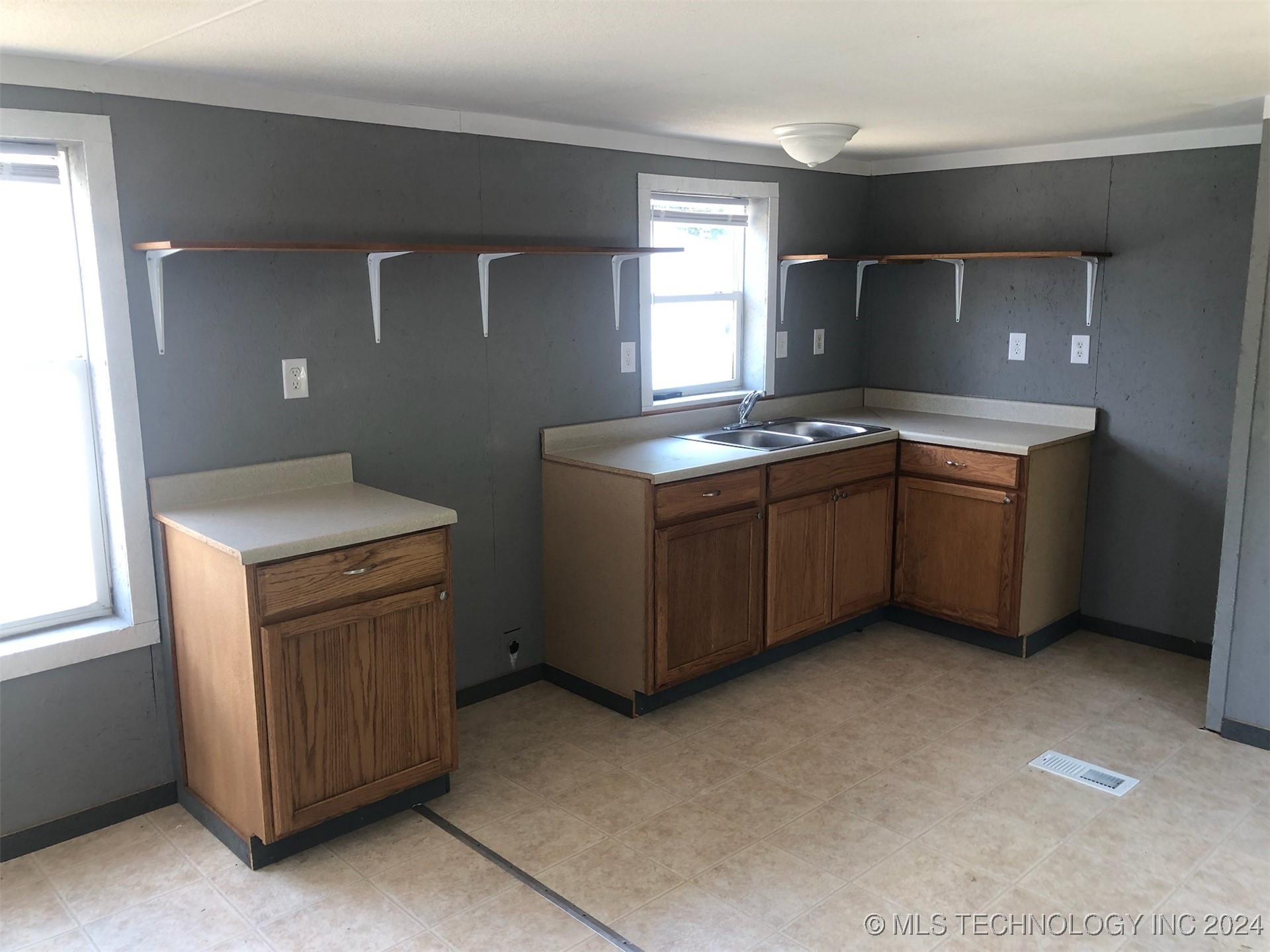 614 Hughes Property Photo 40