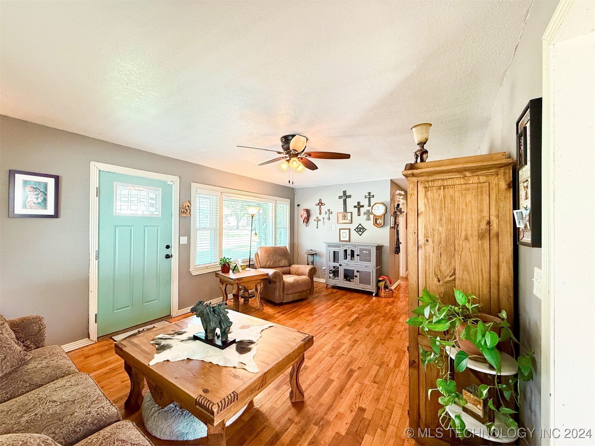 1306 E Comanche Avenue Property Photo 14