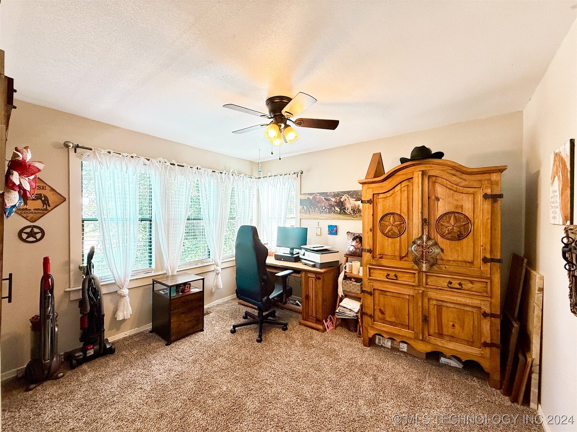 1306 E Comanche Avenue Property Photo 21