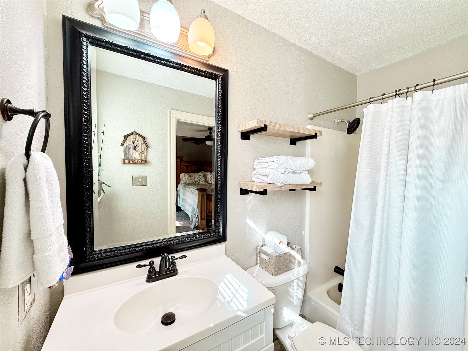 1306 E Comanche Avenue Property Photo 32