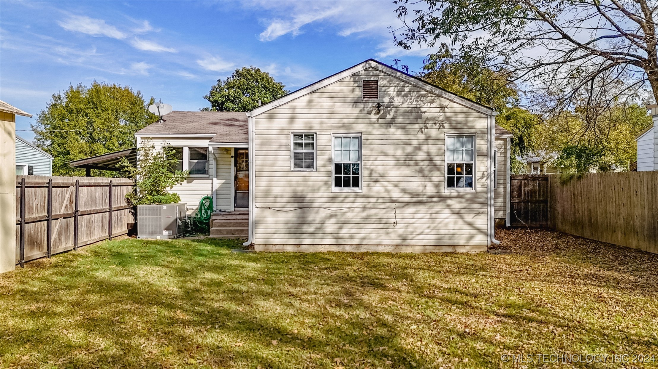 1306 E Comanche Avenue Property Photo 41