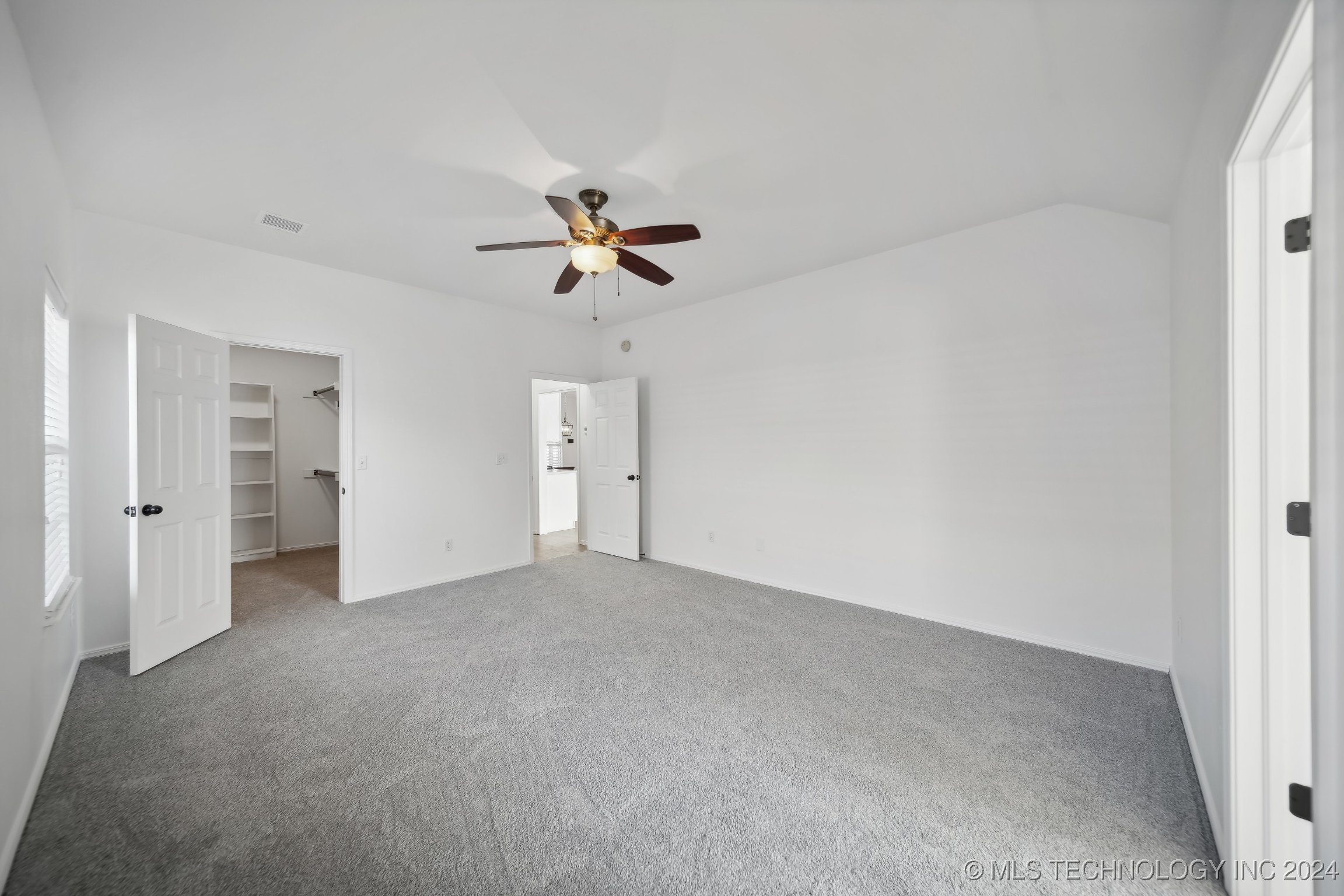 14914 E 88th Street North Property Photo 14