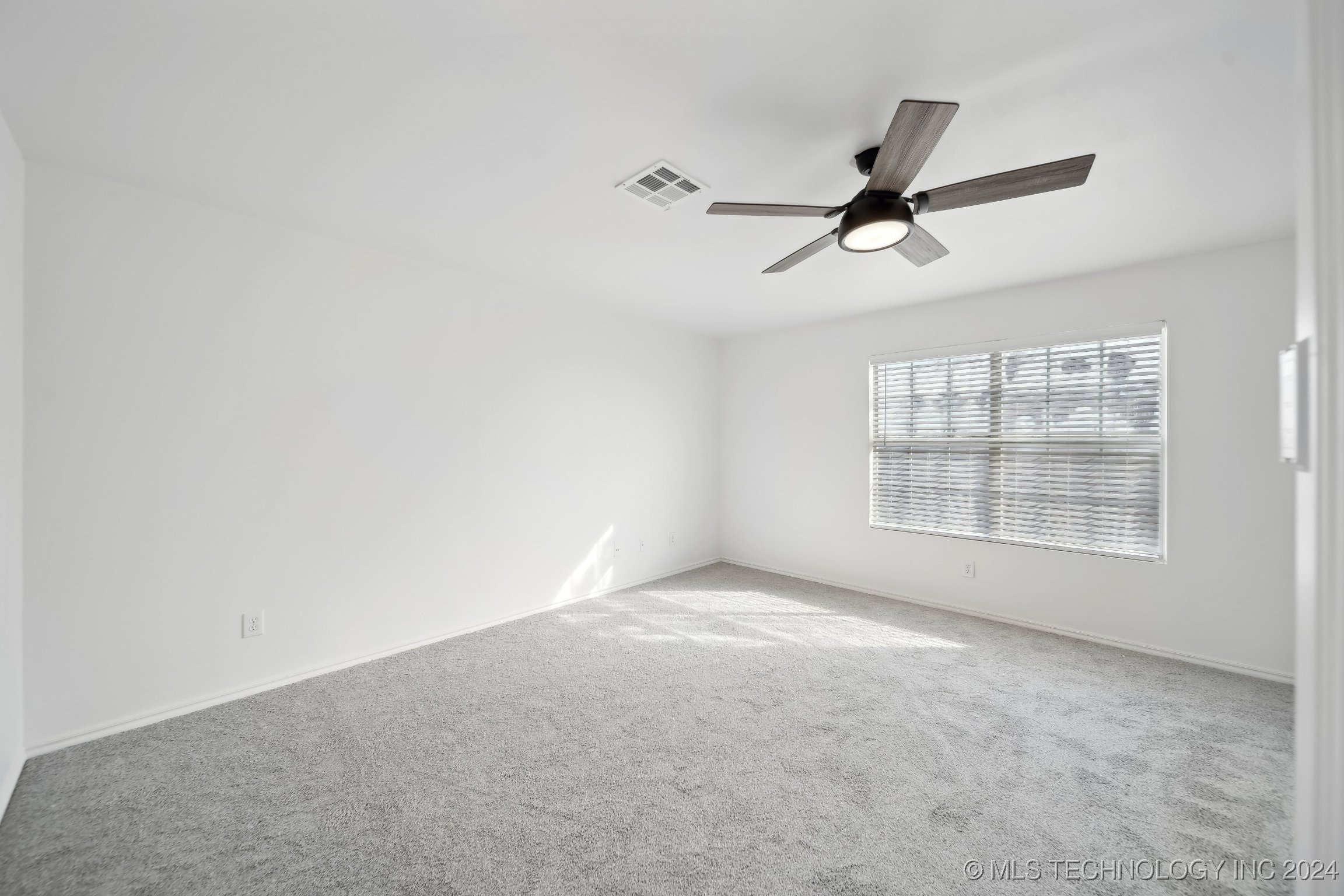 14914 E 88th Street North Property Photo 28