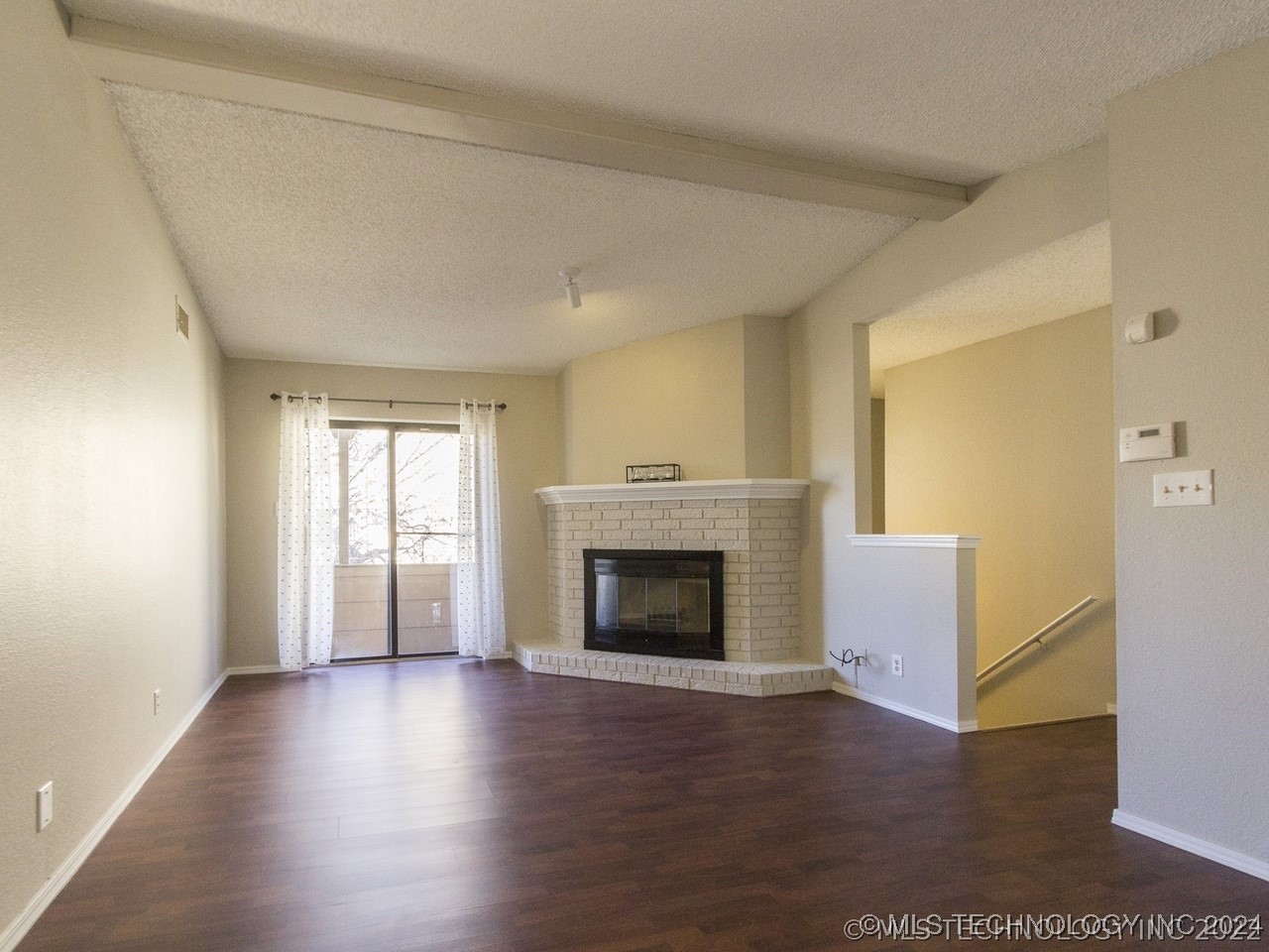 9023 S Delaware Avenue 605 Property Photo 6