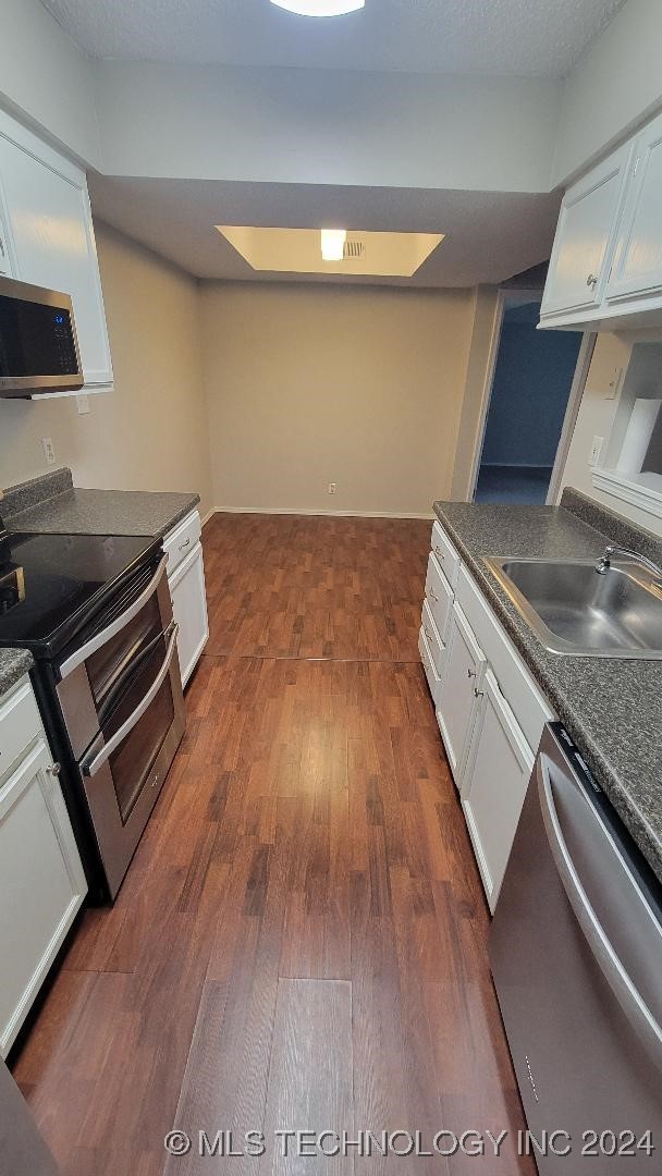 9023 S Delaware Avenue 605 Property Photo 9