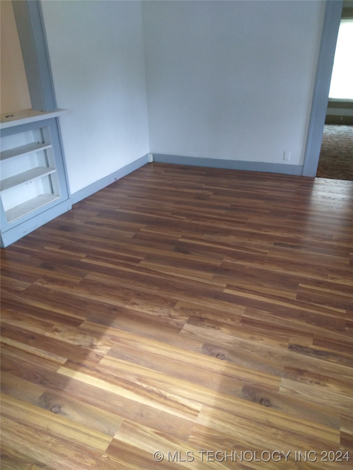 513 W 7th Avenue Property Photo 6