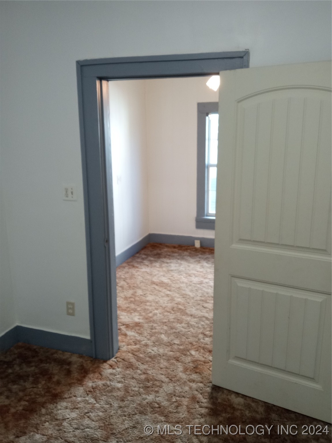 513 W 7th Avenue Property Photo 23