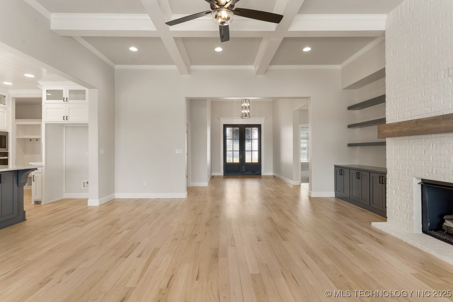 12802 S Irvington Avenue Property Photo 13