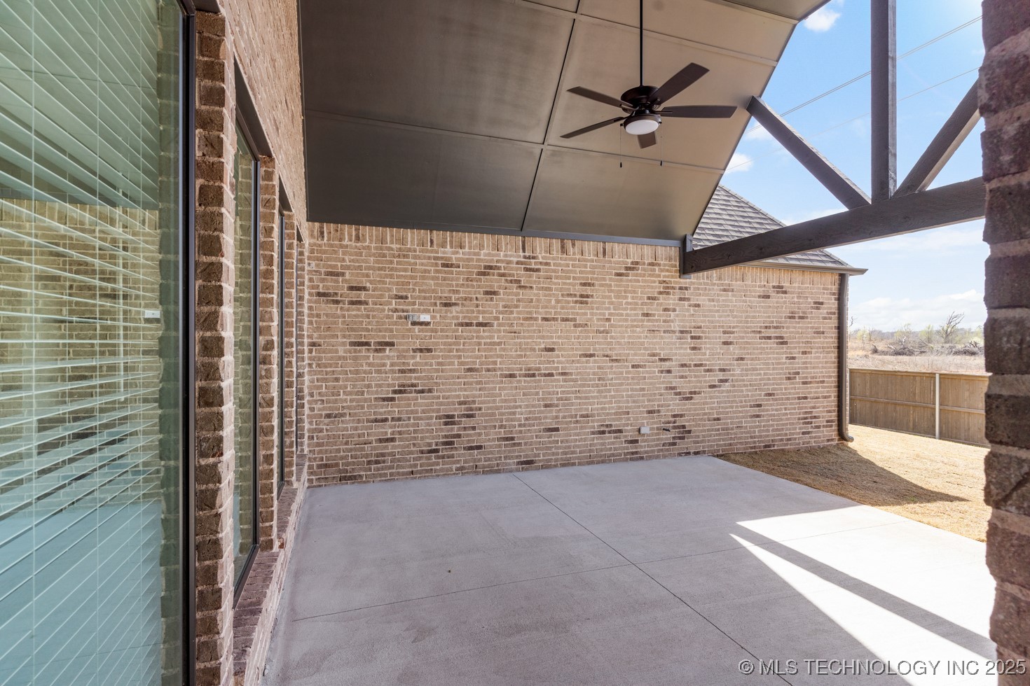 12802 S Irvington Avenue Property Photo 42