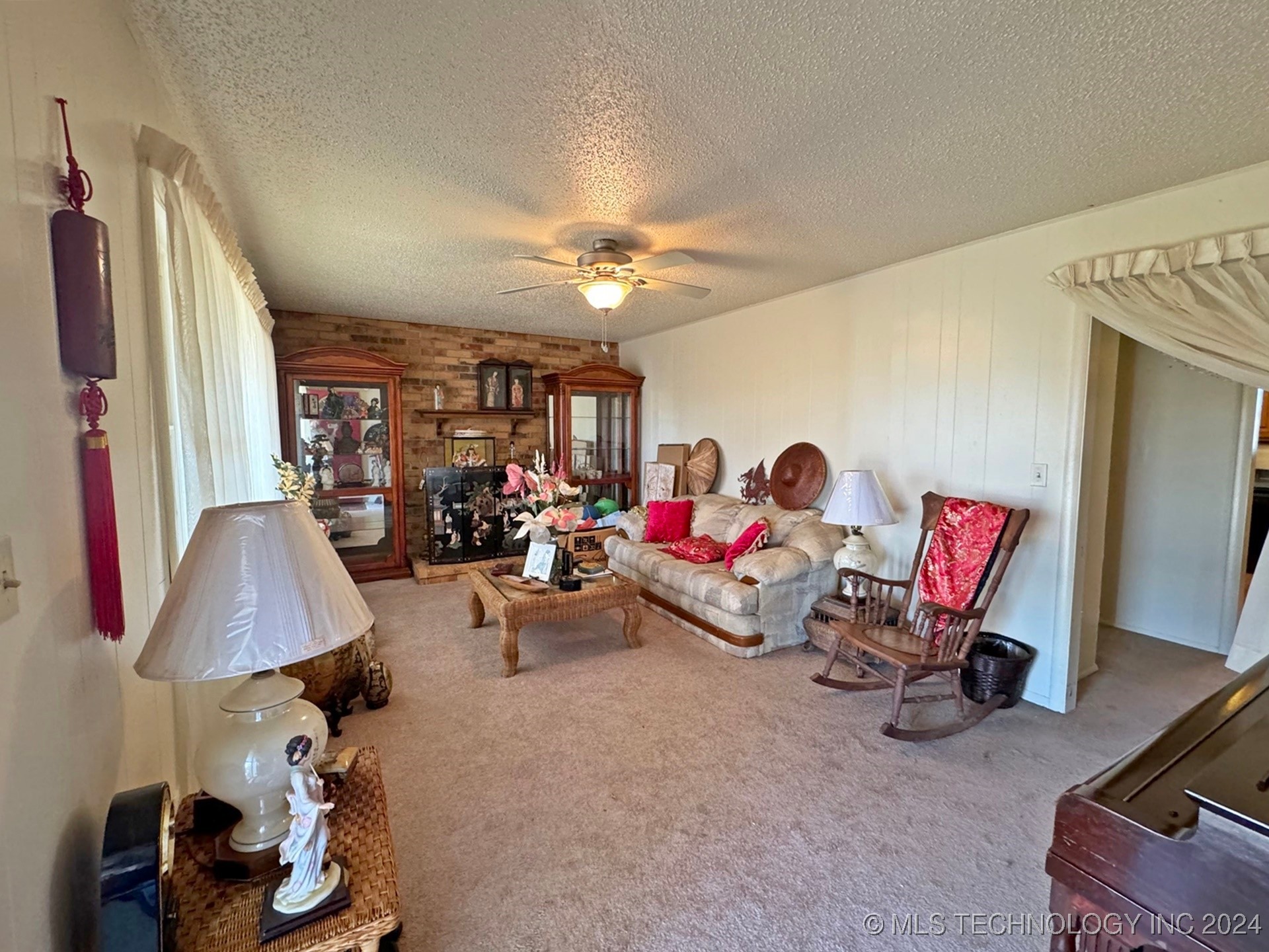 613 S Rodgers Street Property Photo 3