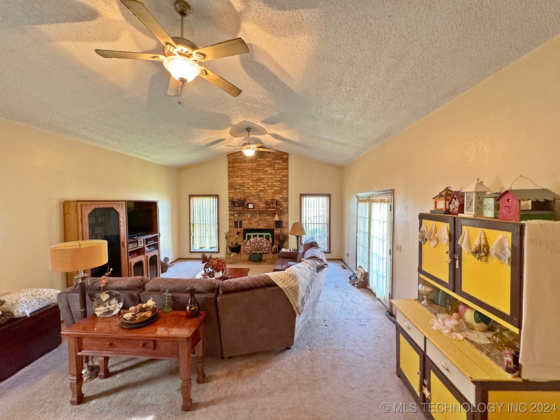 613 S Rodgers Street Property Photo 12