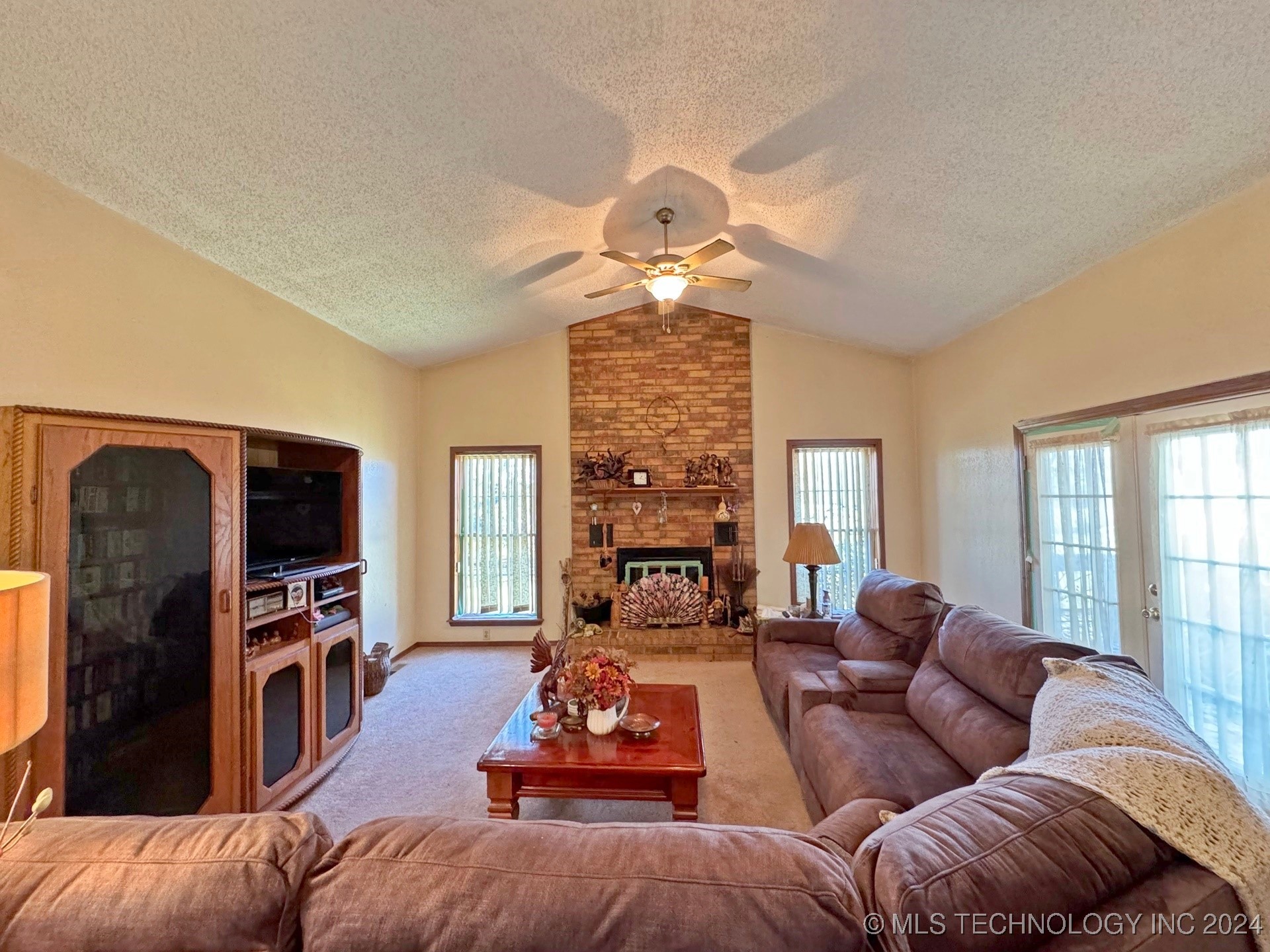 613 S Rodgers Street Property Photo 15