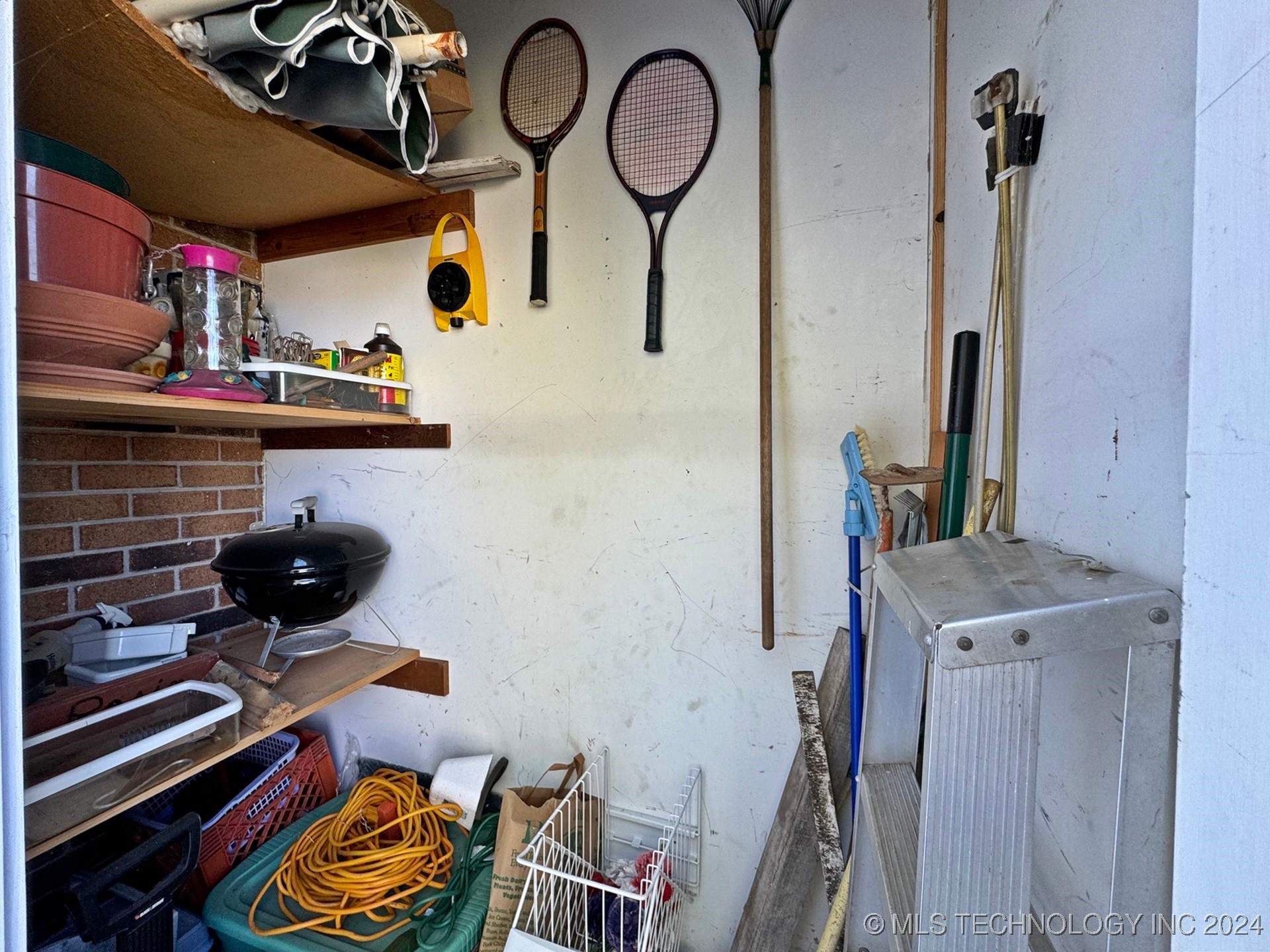 613 S Rodgers Street Property Photo 48