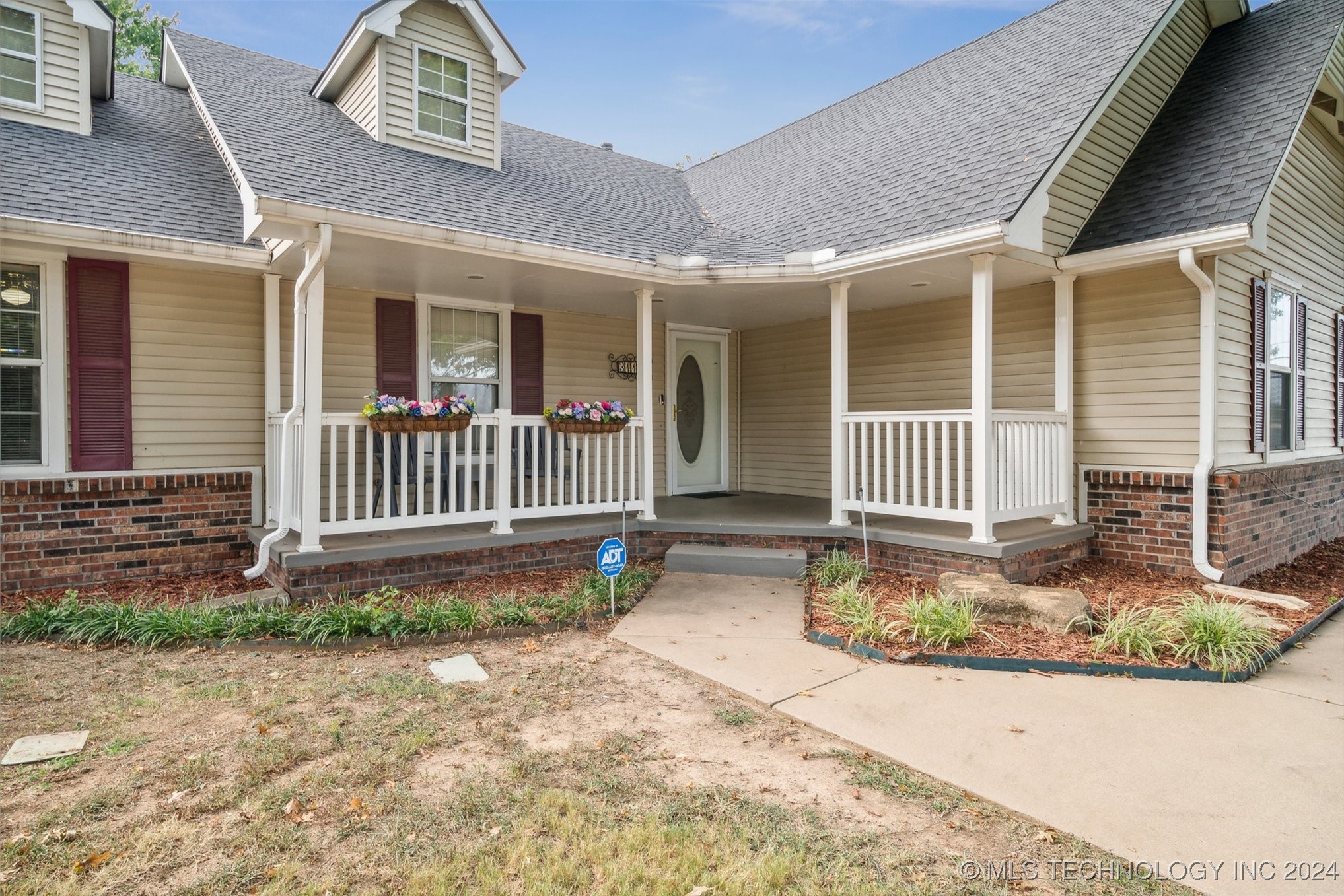 3111 W Berwick Street Property Photo 4