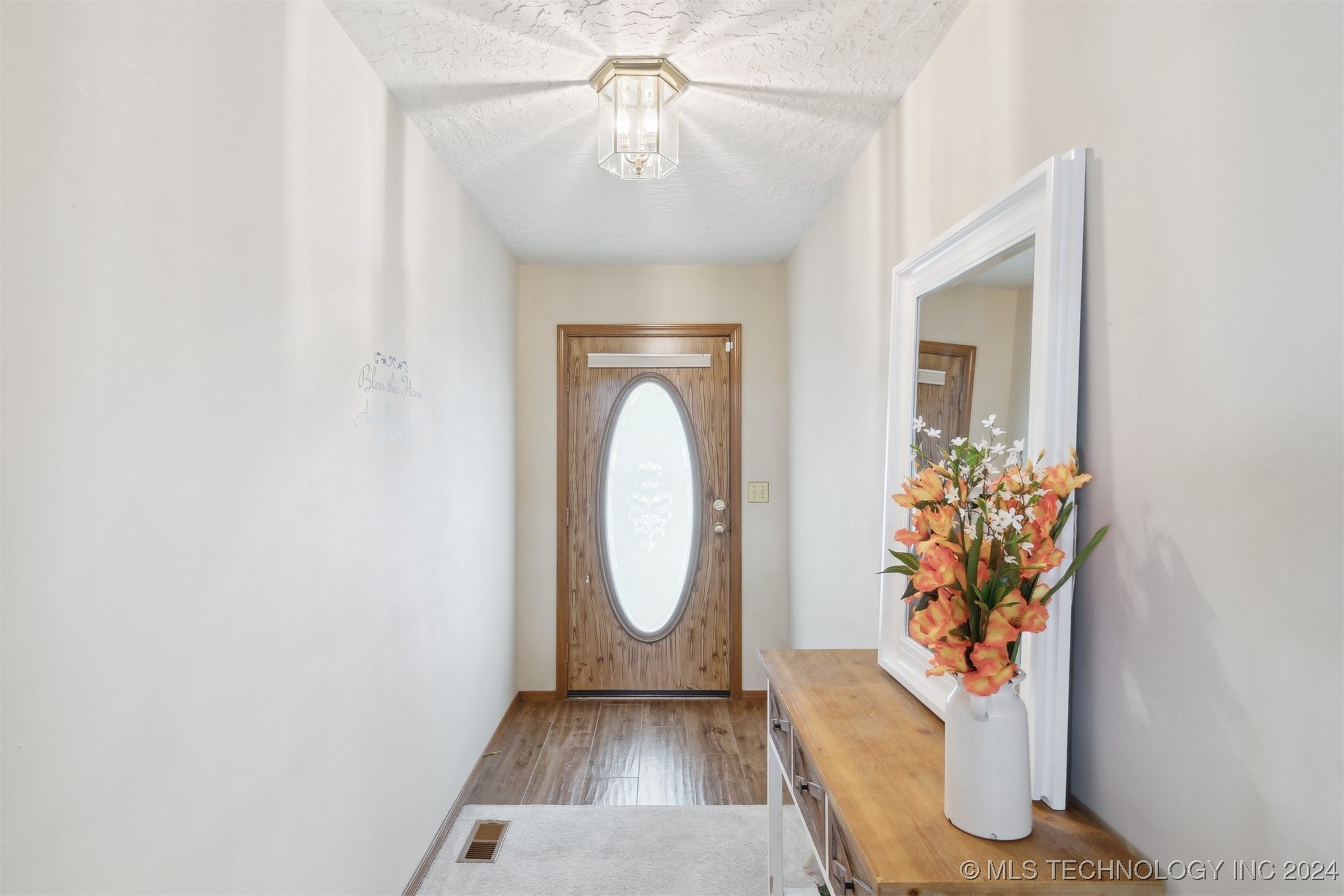 3111 W Berwick Street Property Photo 6