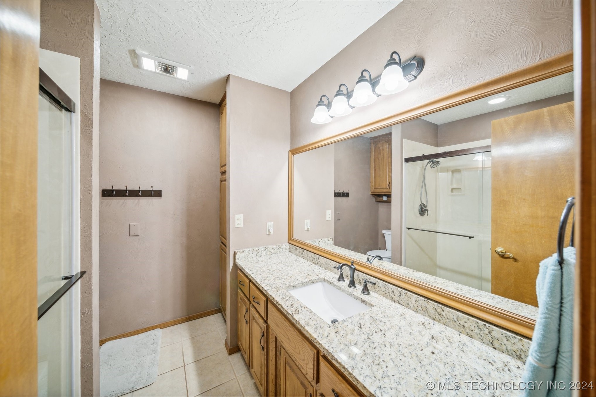 3111 W Berwick Street Property Photo 8