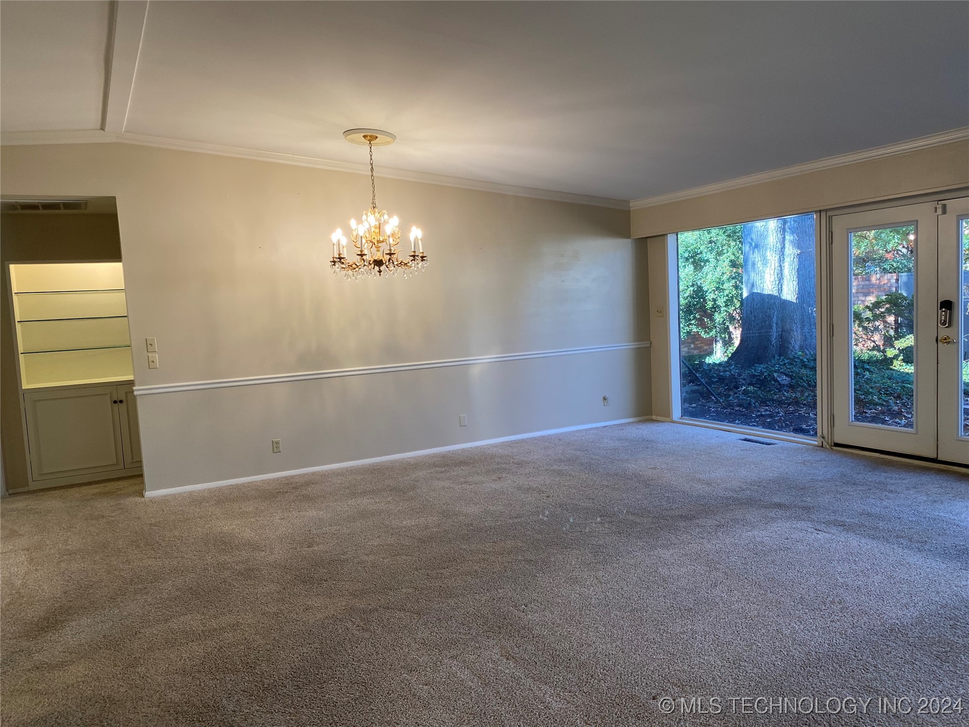 2131 E 60th Street H4 Property Photo 19