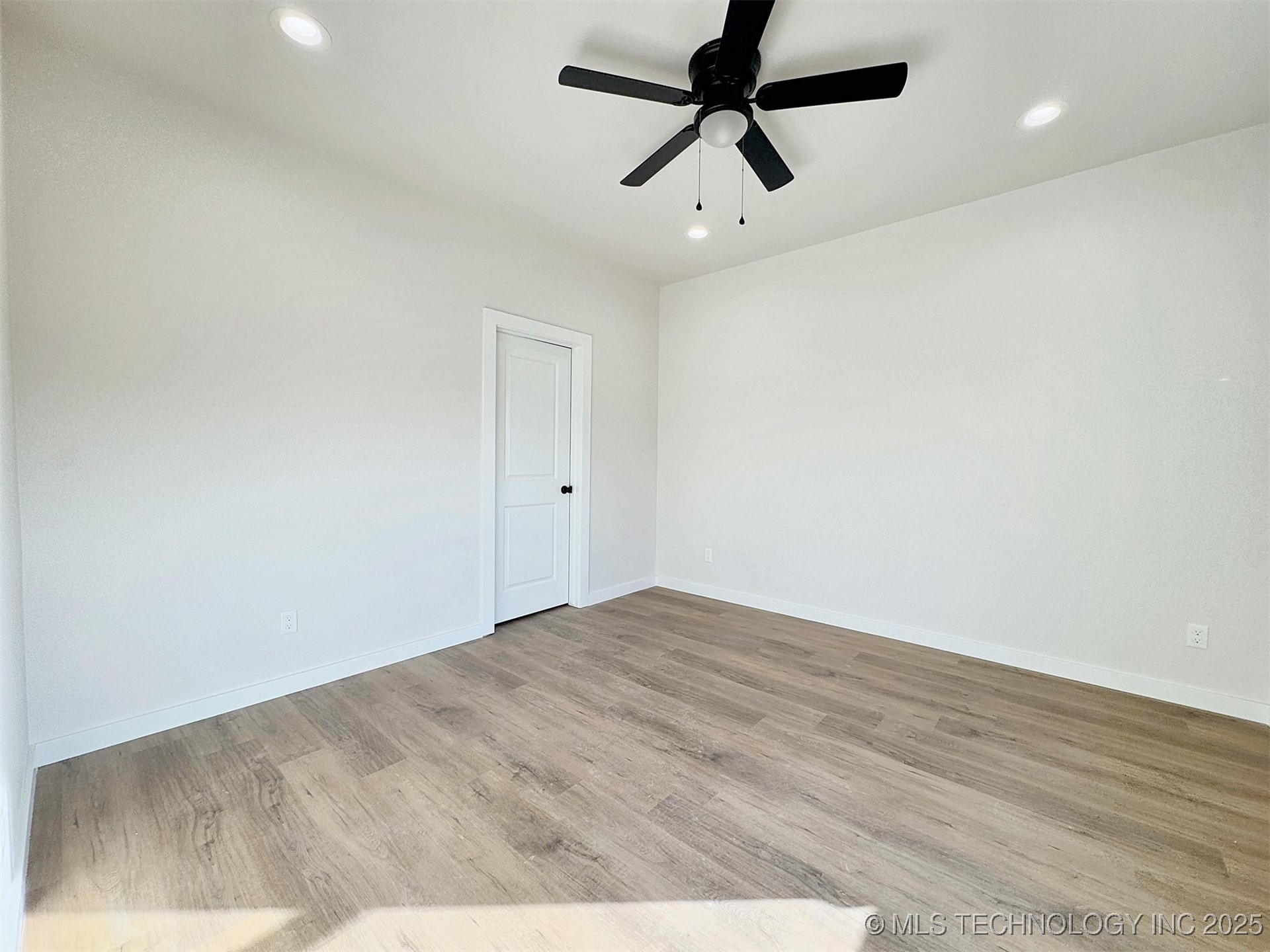 890 E Harlan Drive Property Photo 15