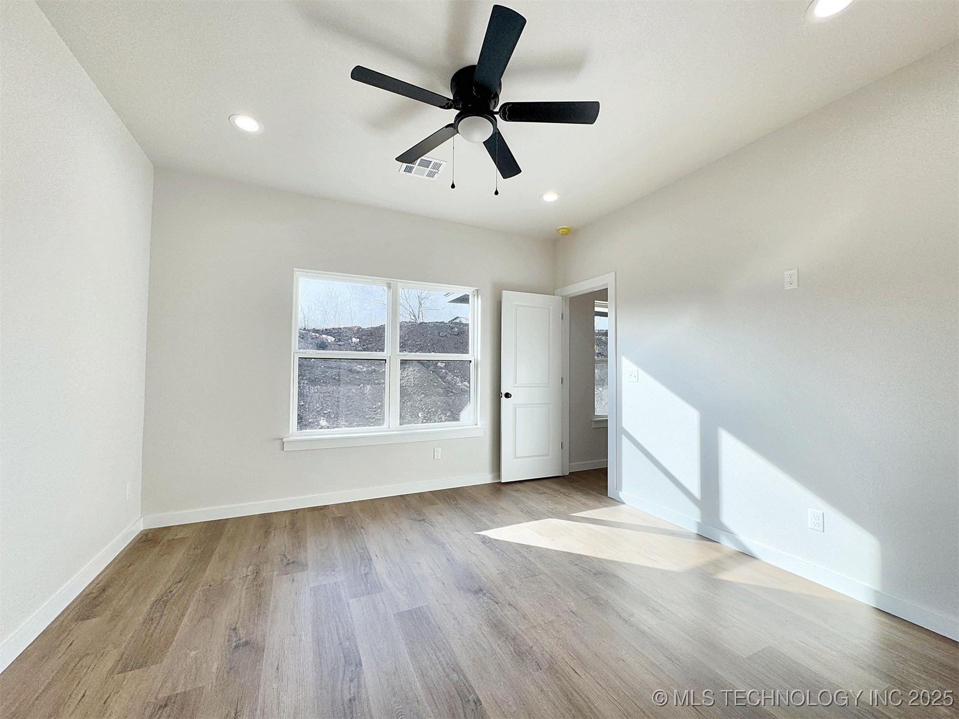 890 E Harlan Drive Property Photo 16