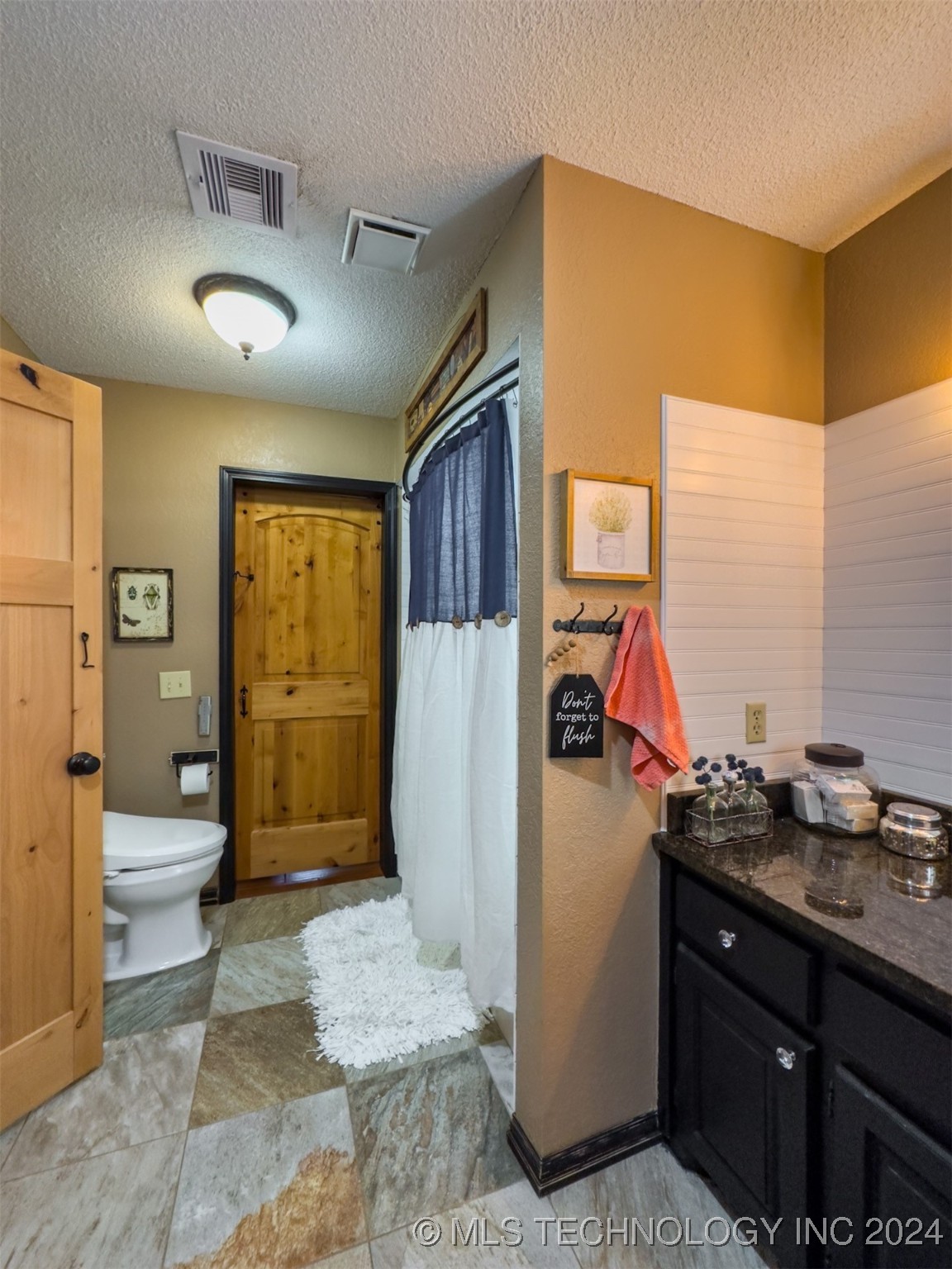 1306 S 6th Property Photo 25