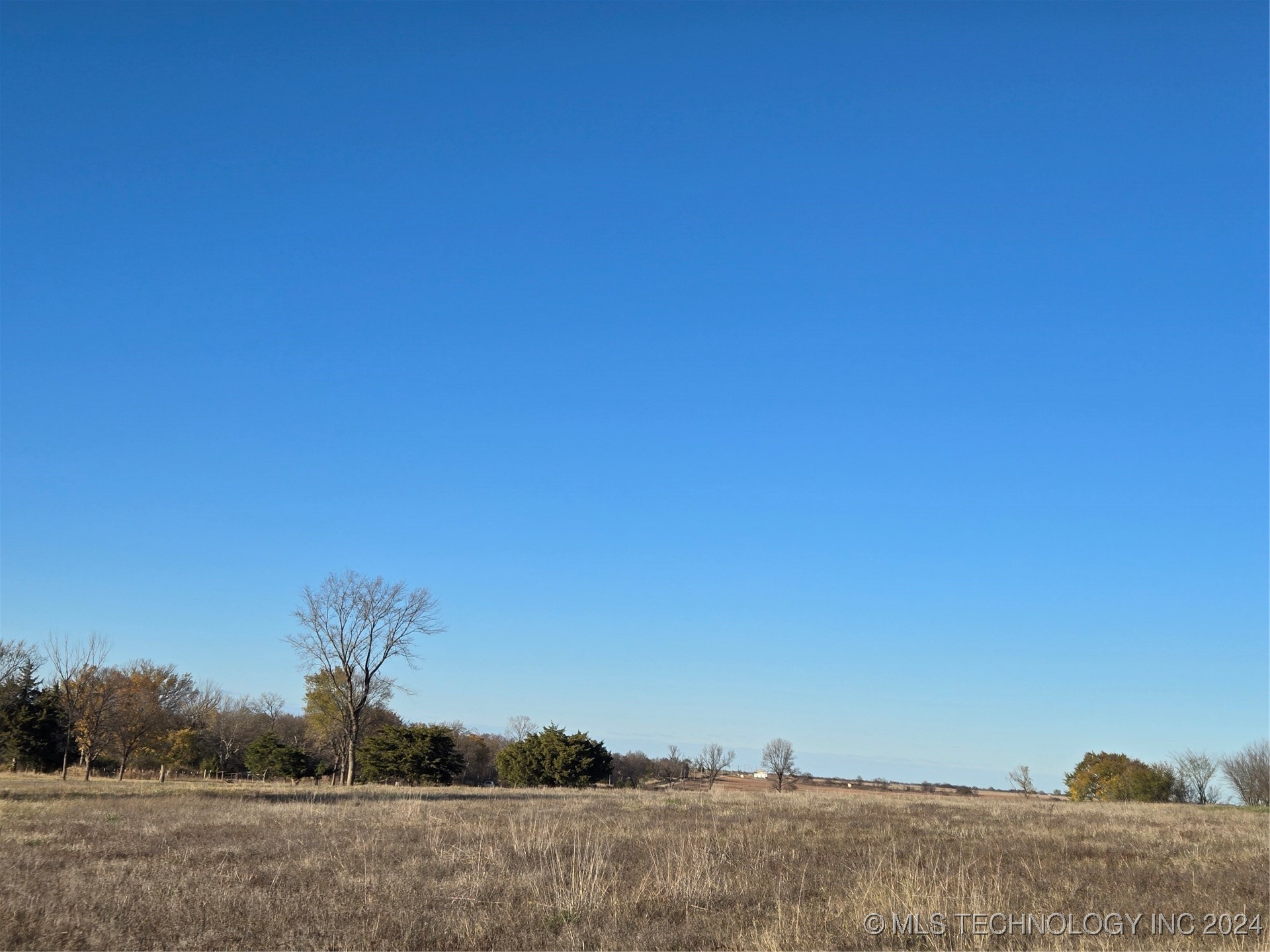 12107 Ew 21 Road Property Photo 3