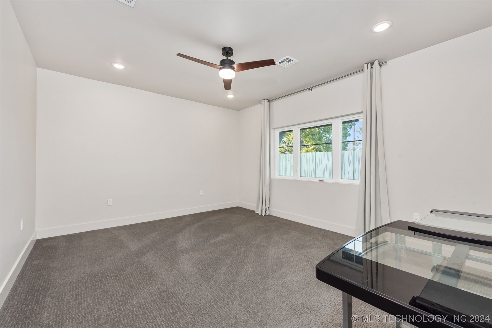 3767 S Riverside Drive E 3767 Property Photo 15